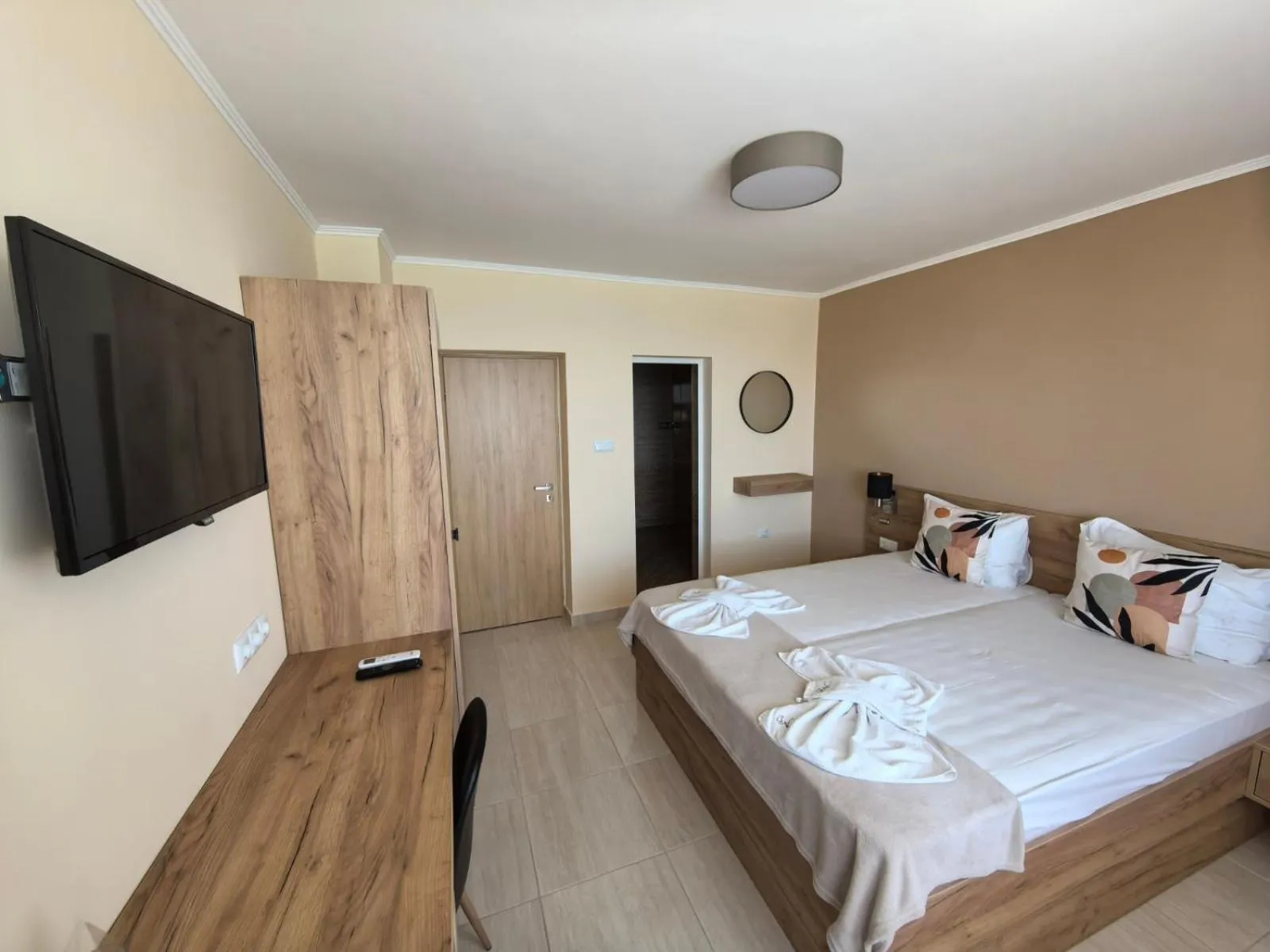 TV and multimedia, Bed in Family Hotel Alfa Vita