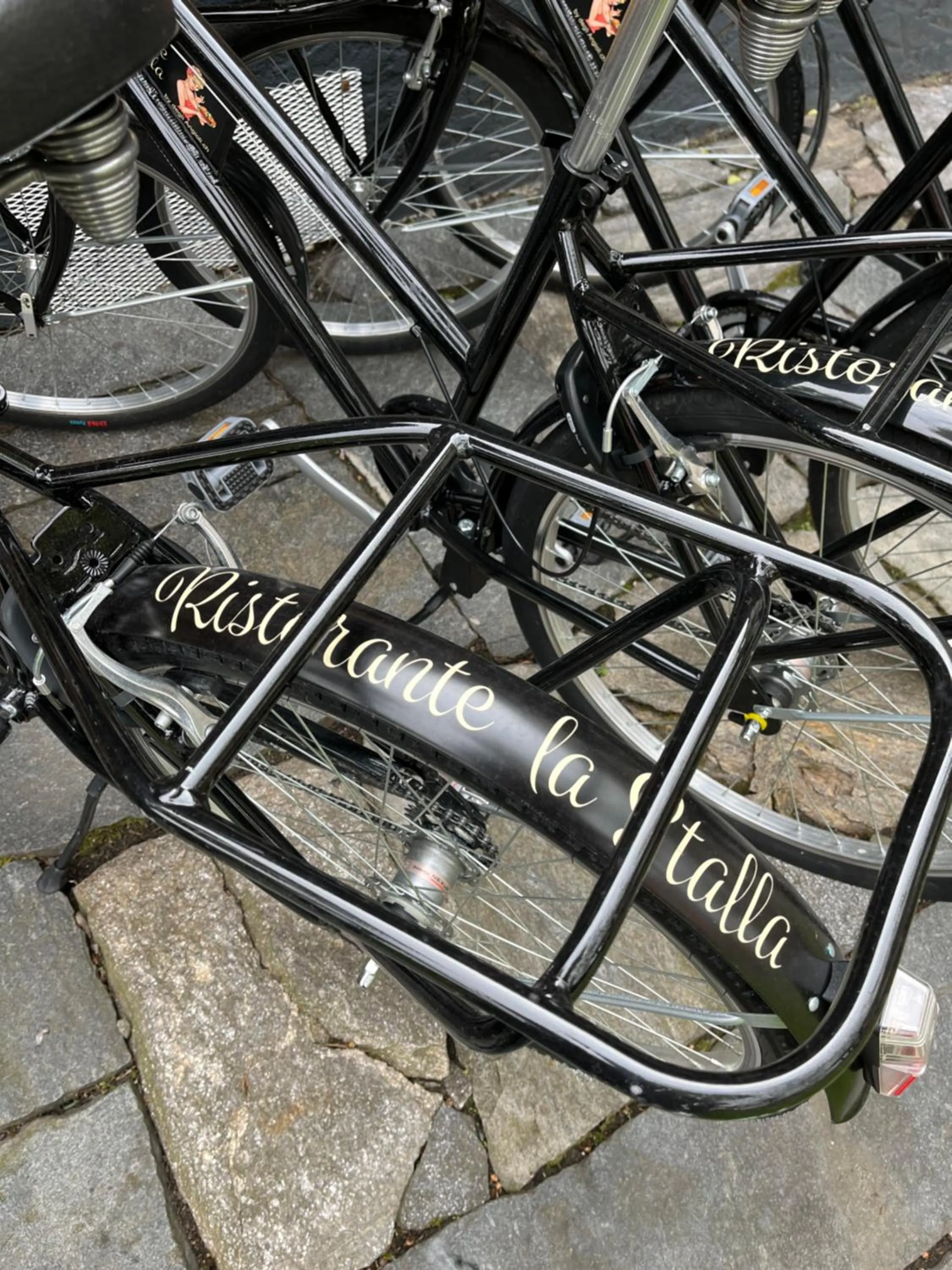 Cycling in Garni degli Angioli