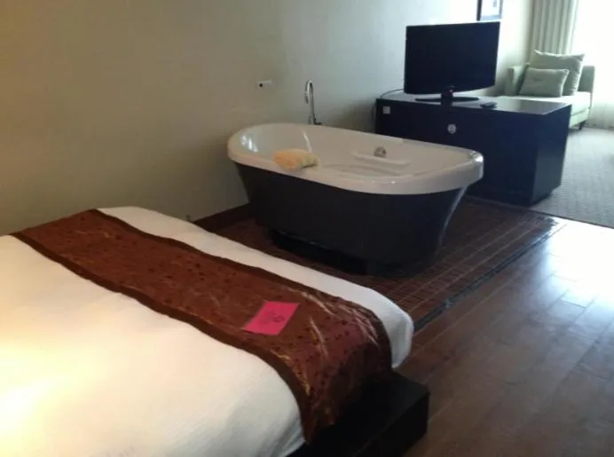 Spa and wellness centre/facilities, Bathroom in Casulo Hotel