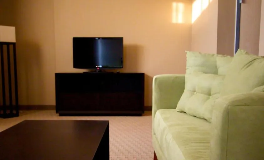 TV and multimedia, TV/Entertainment Center in Casulo Hotel