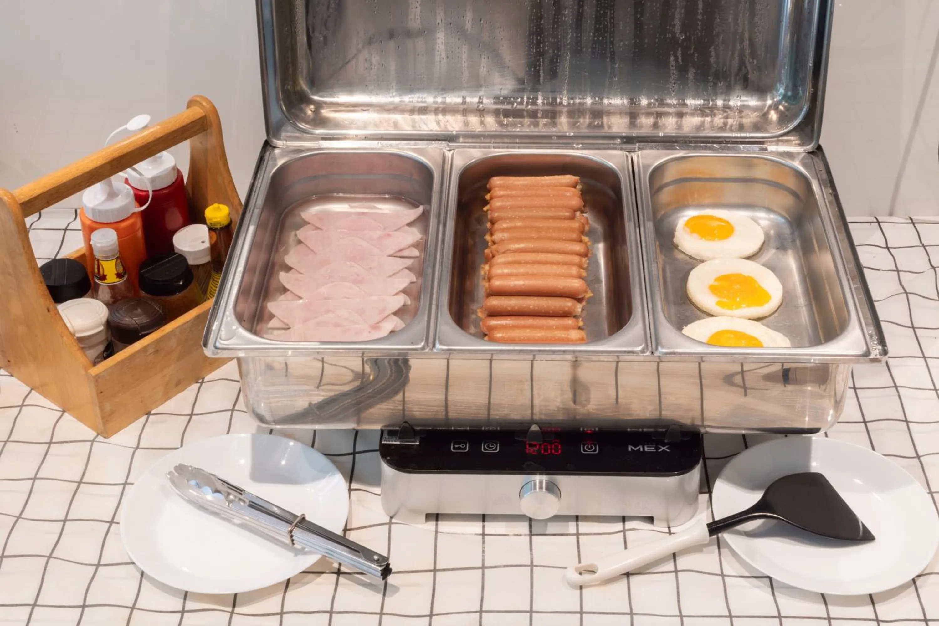 Food and drinks in Samyan Serene Hotel