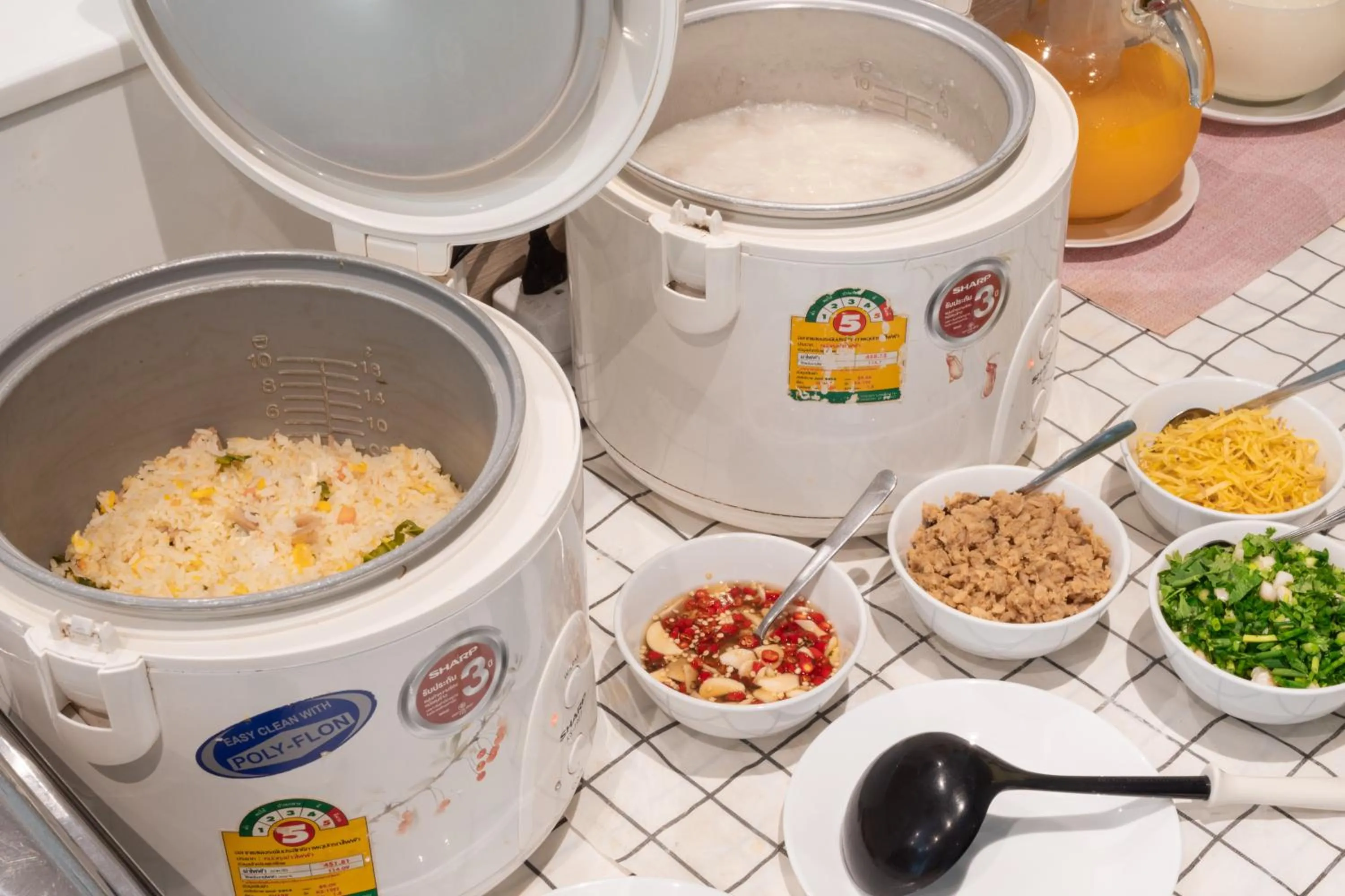 Food and drinks in Samyan Serene Hotel