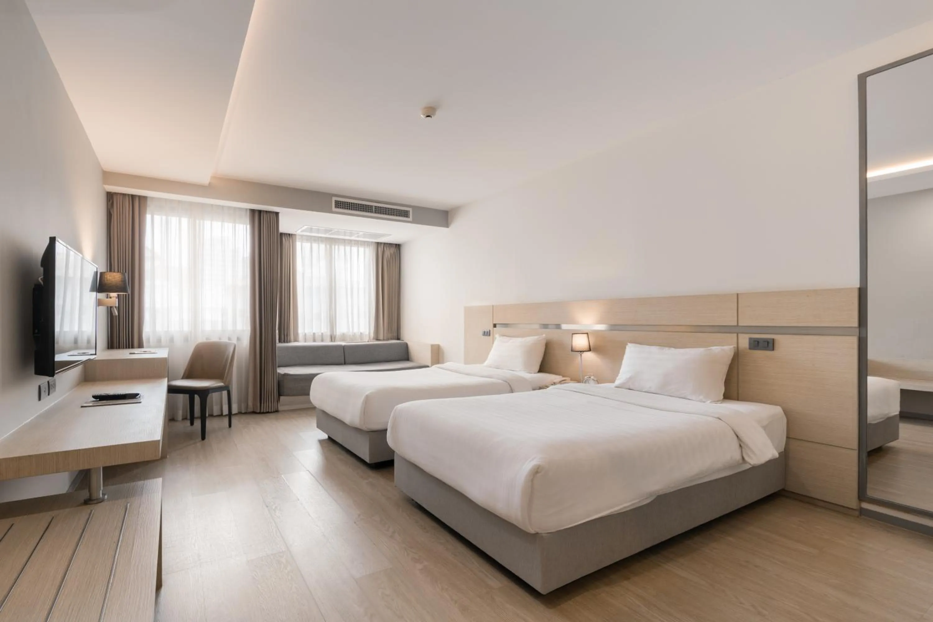 TV and multimedia, Bed in Samyan Serene Hotel