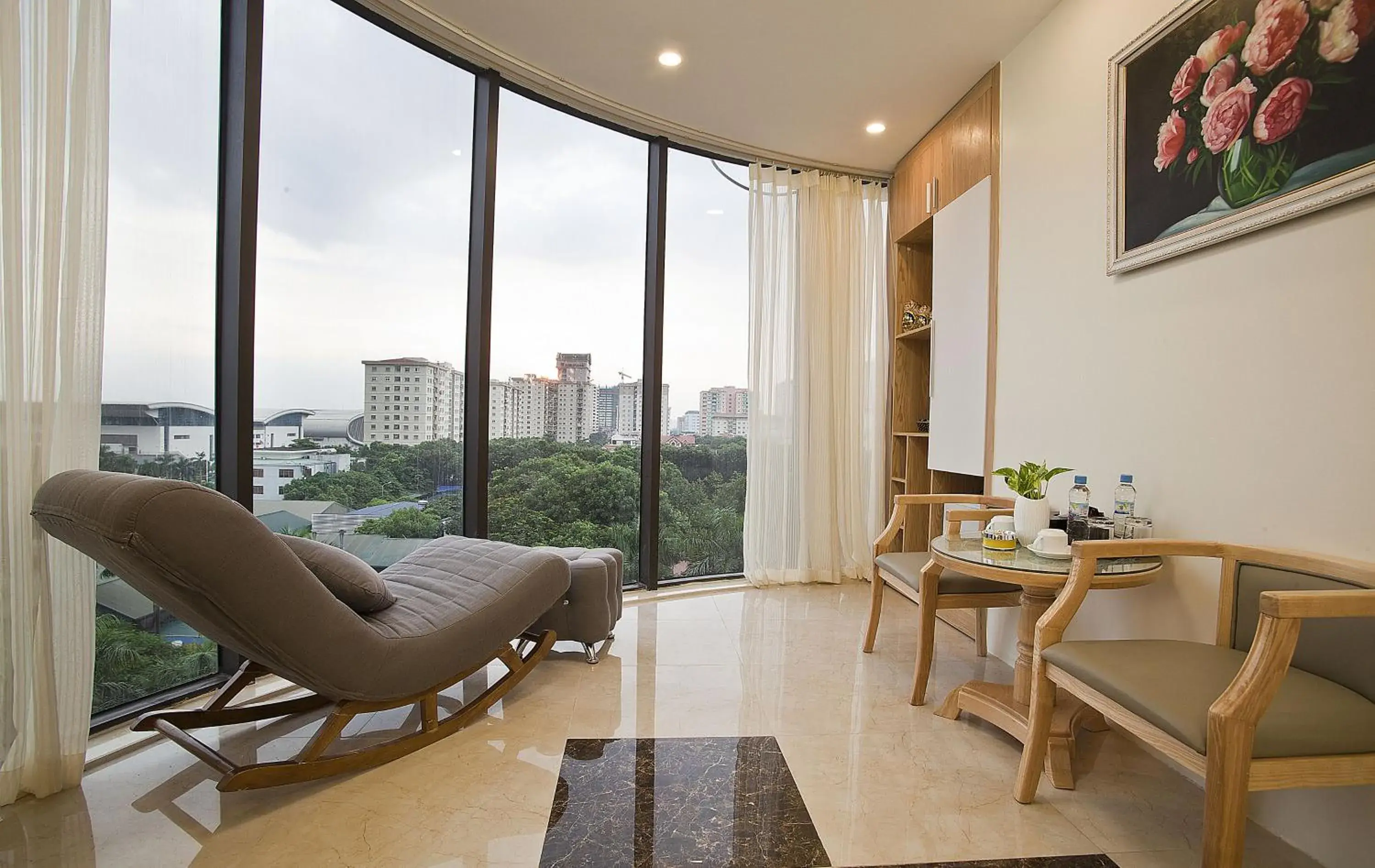 Deluxe Double Room in DLmos Hanoi Hotel Deluxe Double Room in DLmos Hanoi Hotel