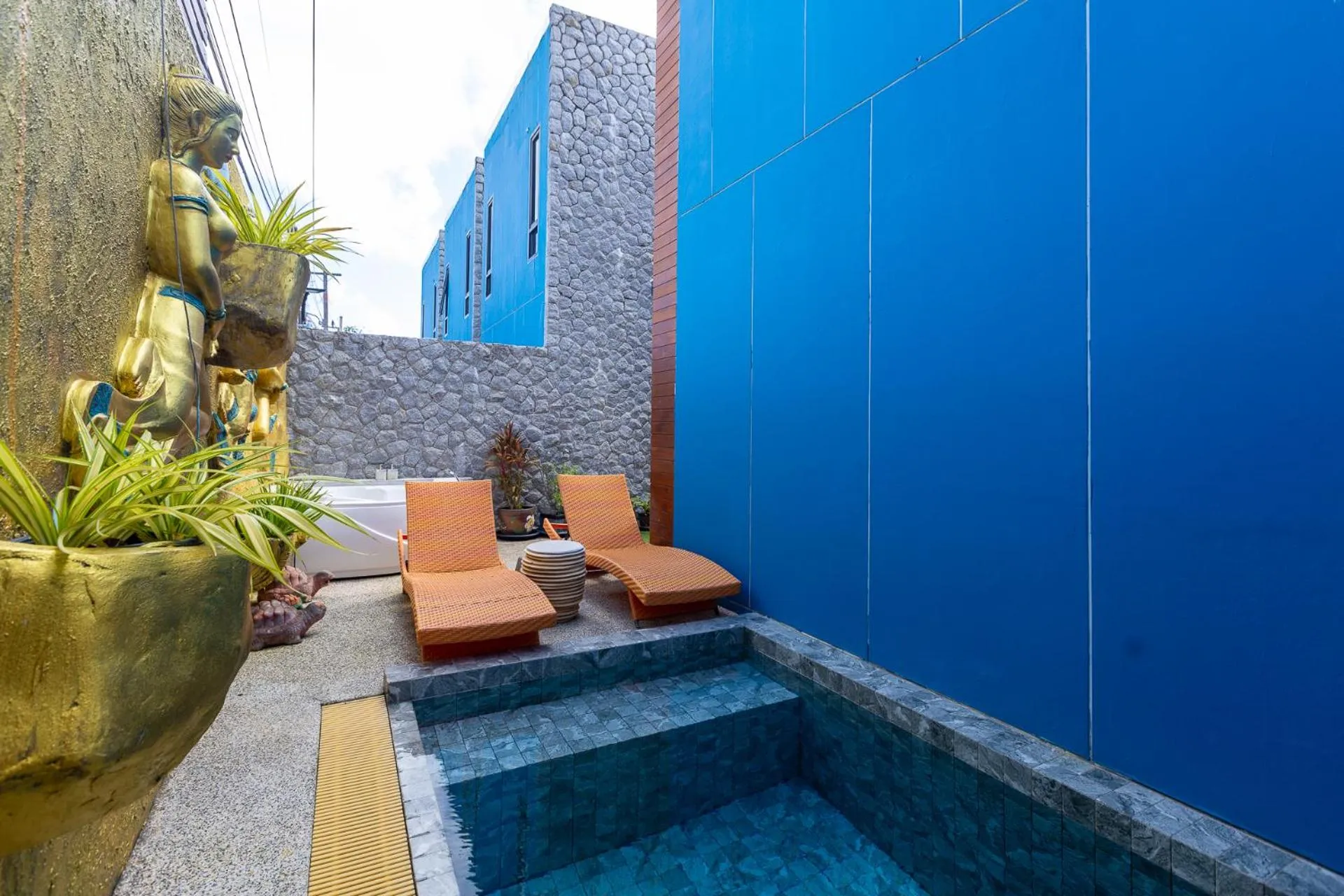 Peace Blue Naiharn Naturist Resort Phuket SHA Extra Plus