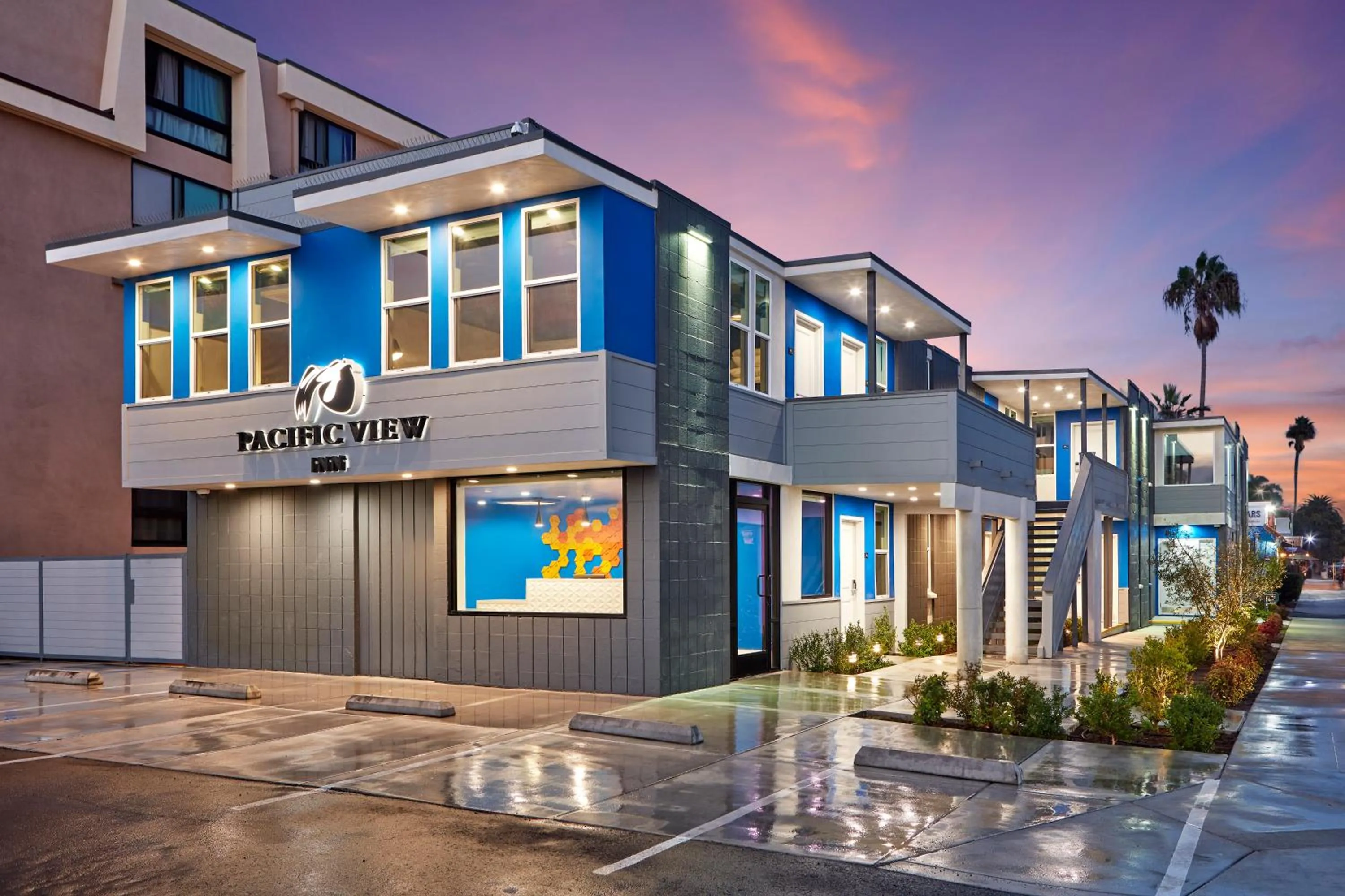 Property building in Pacific View Inn