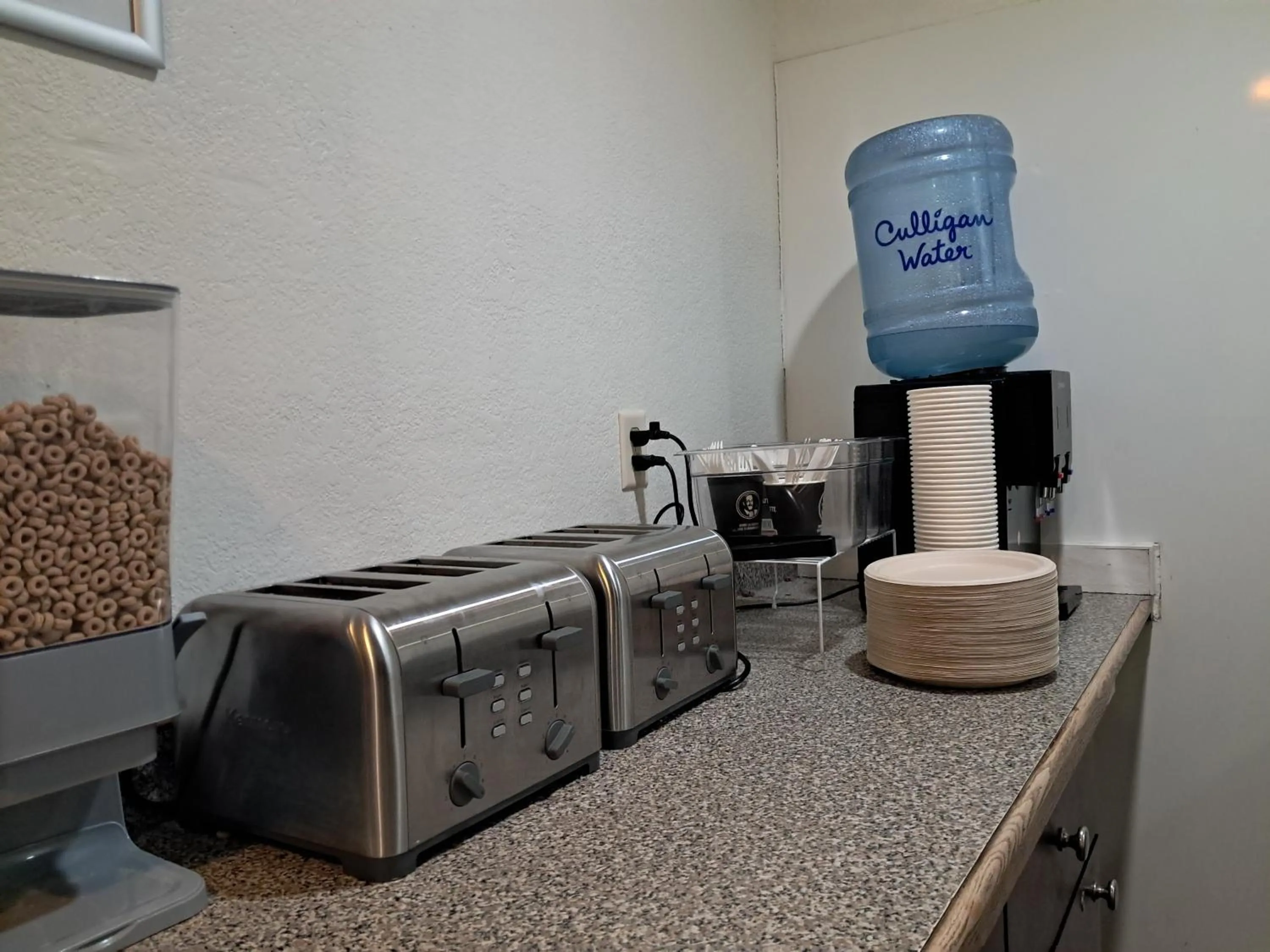 Breakfast in Motel 6-Regina, SK