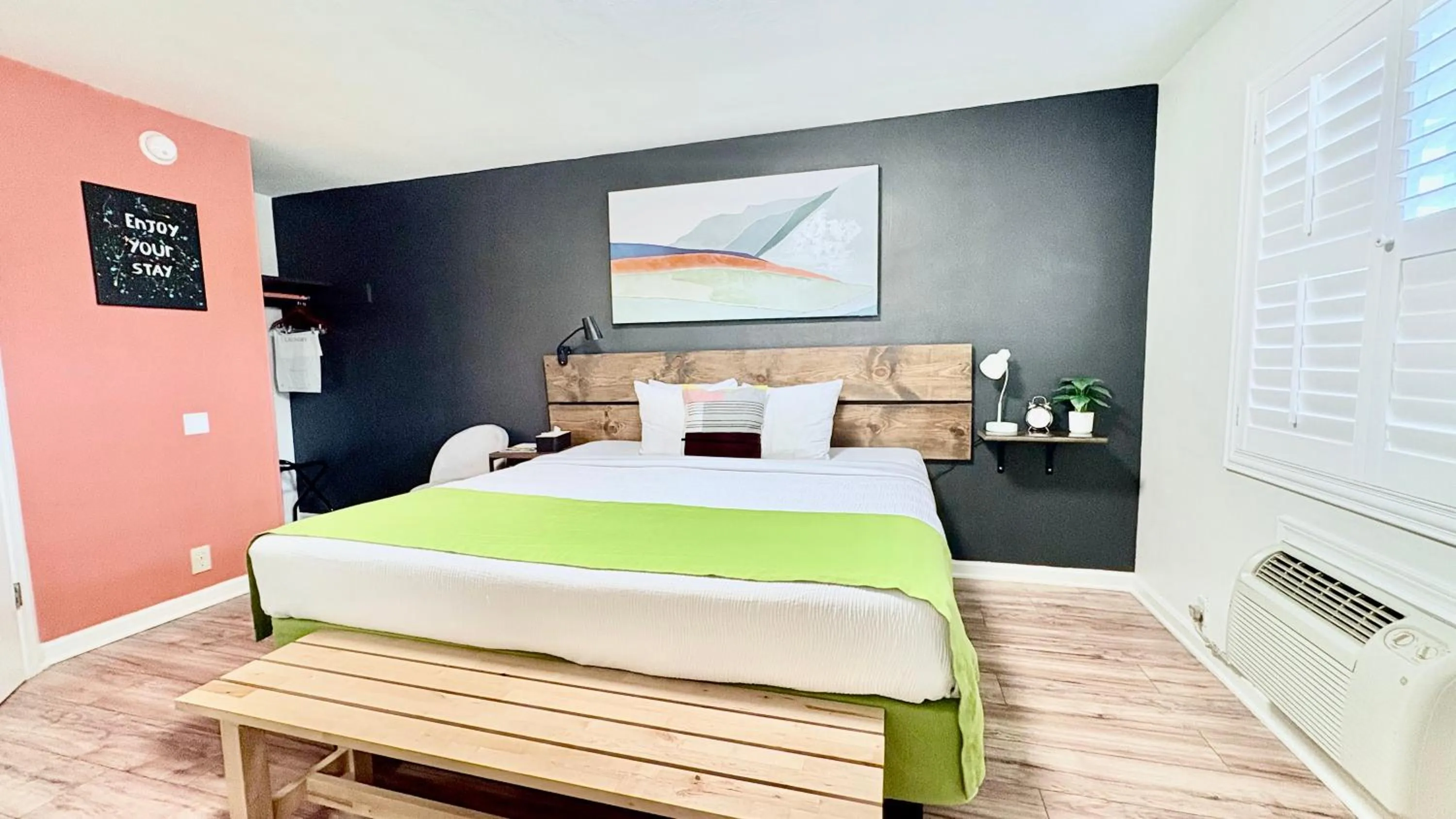 Bed in City Center Motel