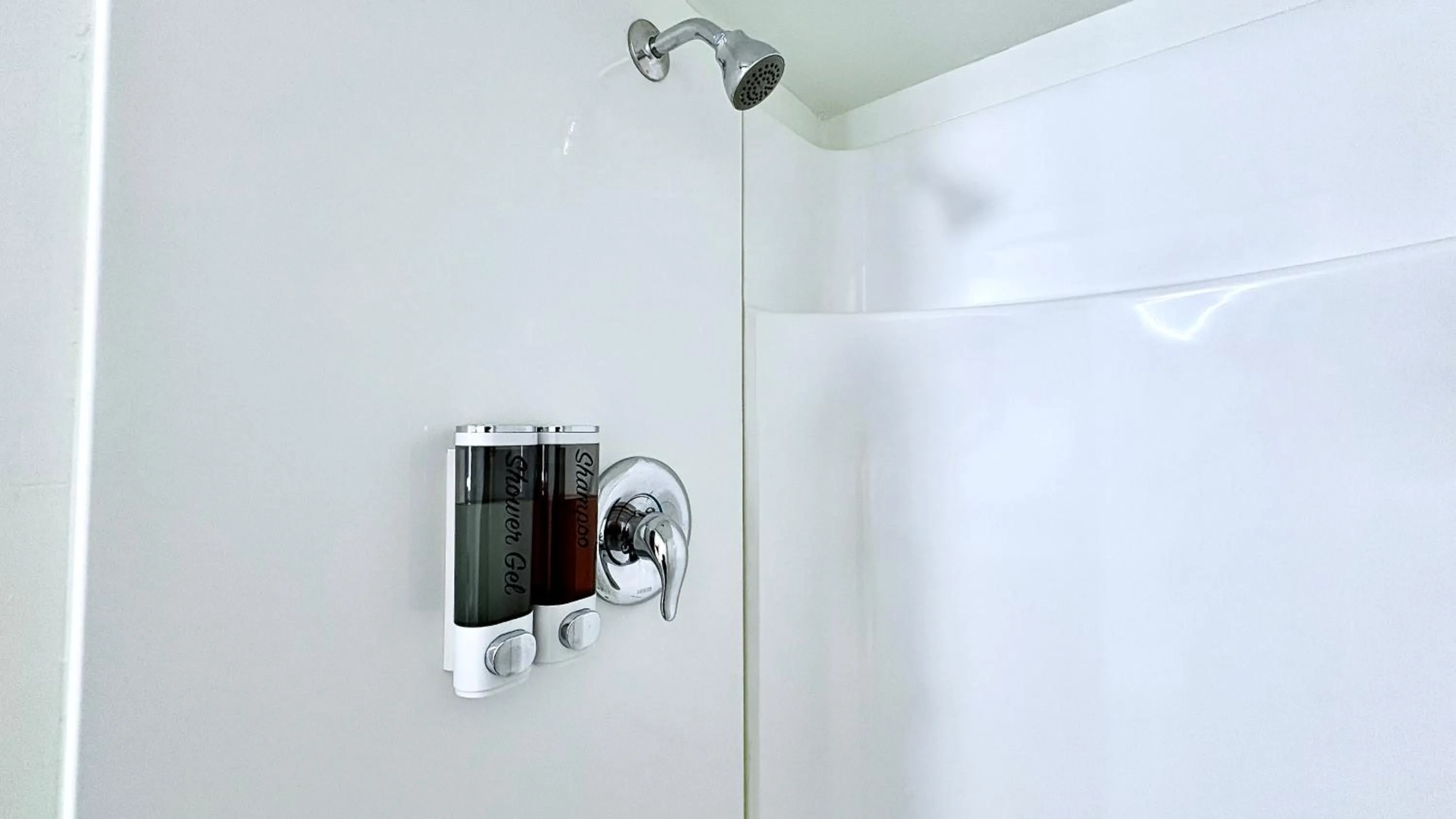 Shower in City Center Motel