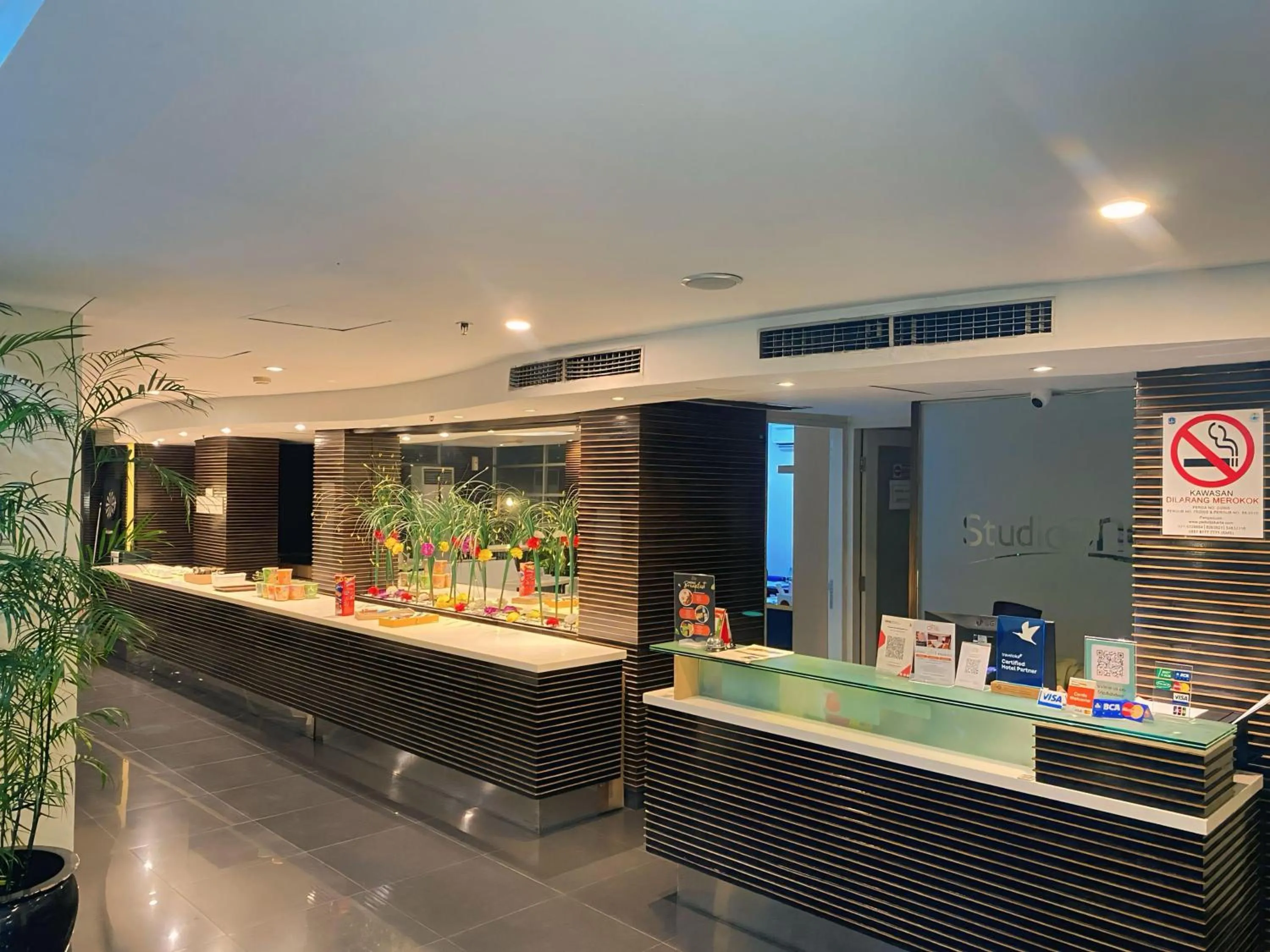 Property building in Studio One Thamrin Hotel