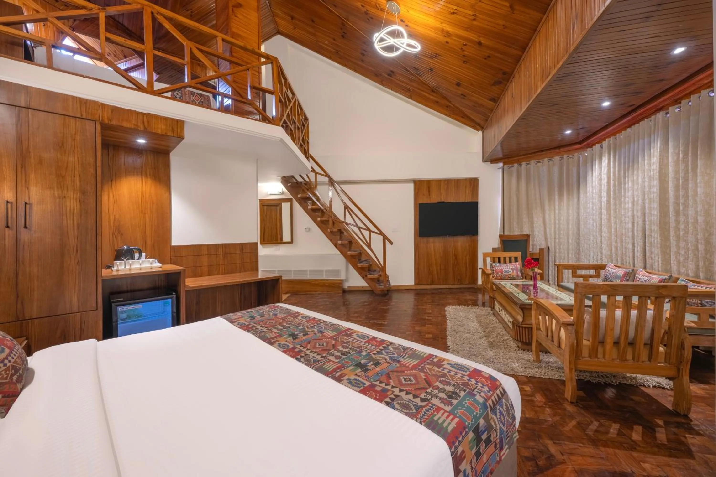 Guests, Bed in Snow Valley Resorts & Spa Manali