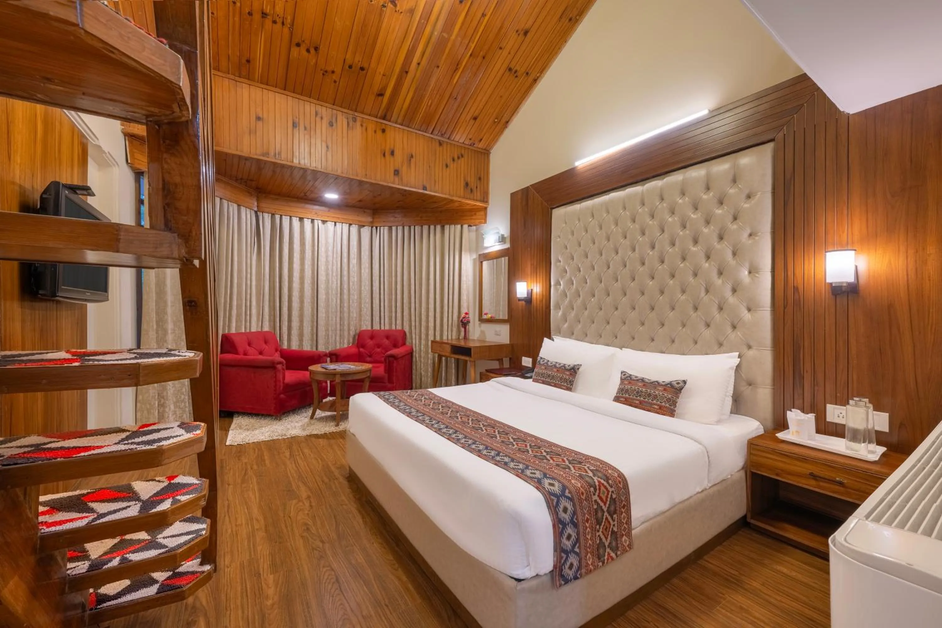 Bed in Snow Valley Resorts & Spa Manali