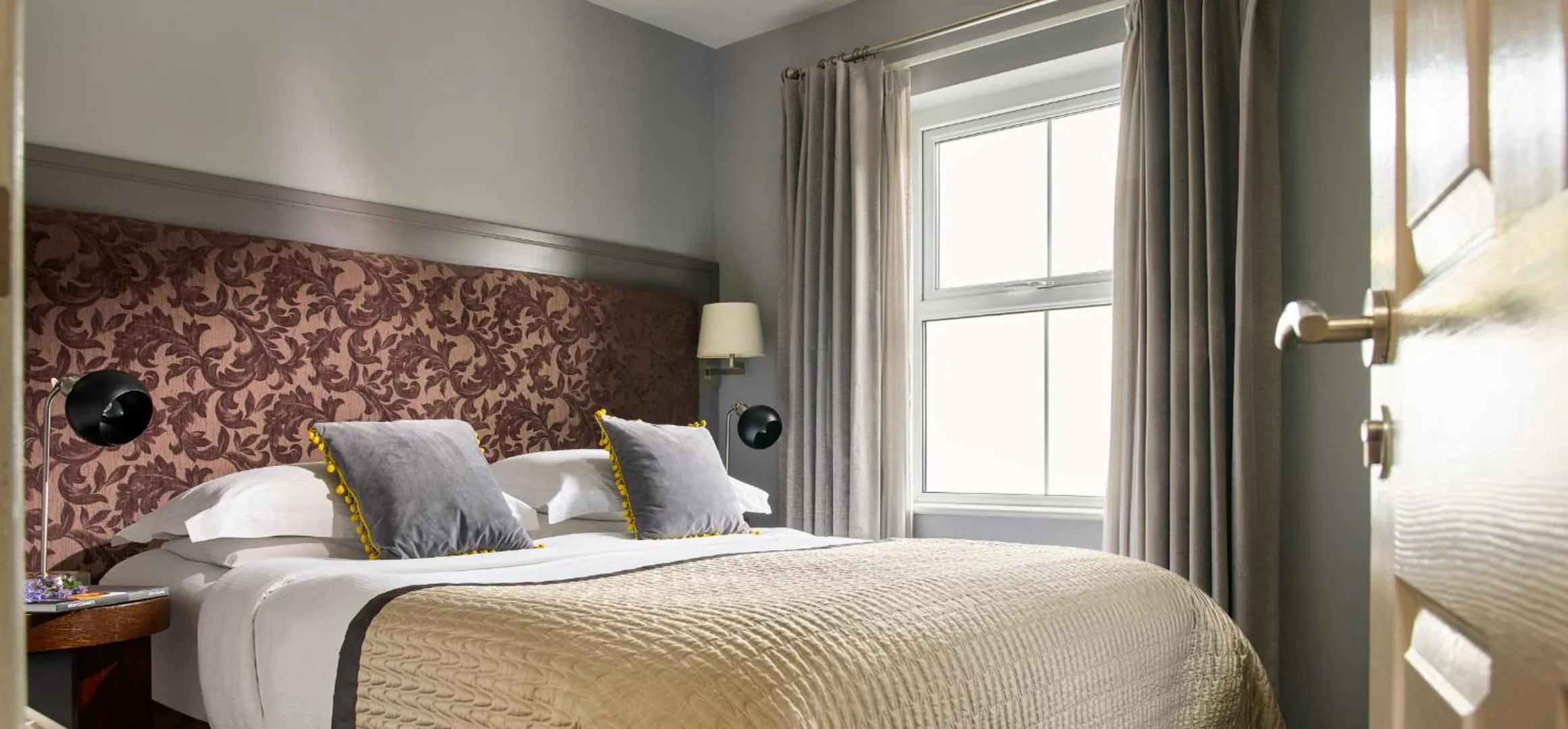 Bedroom, Bed in Brook Lane Hotel