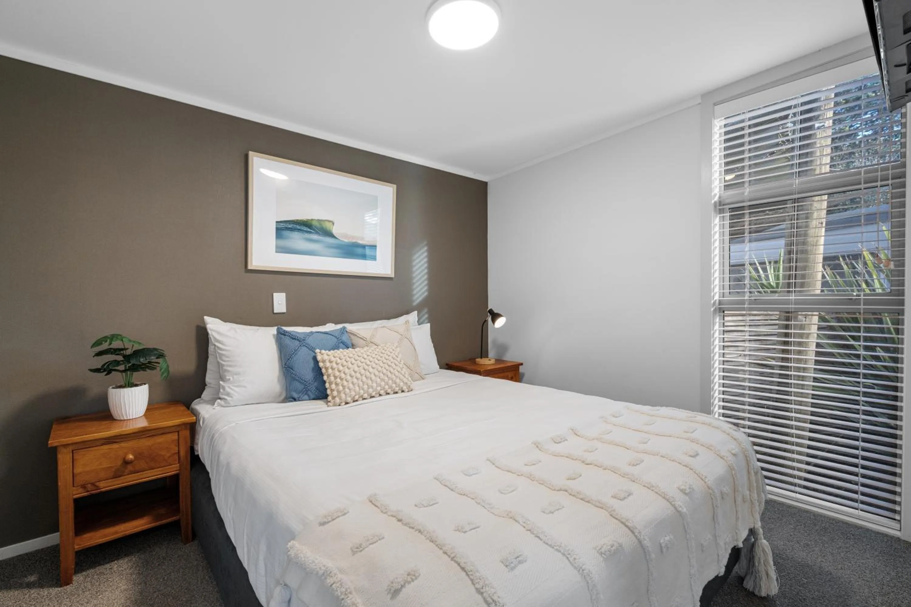 Bed in Tasman Holiday Parks - Waihi Beach