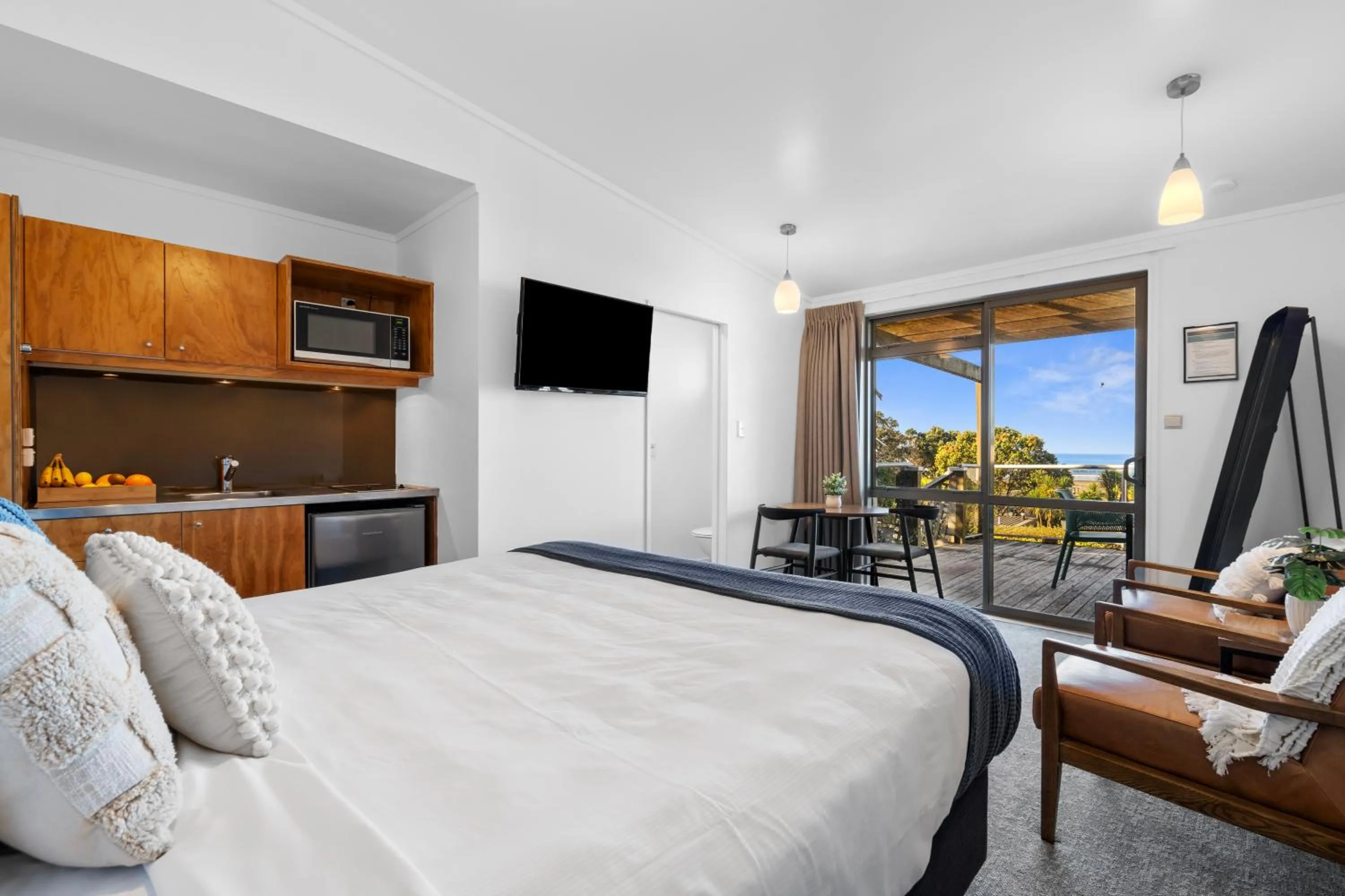 Bed in Tasman Holiday Parks - Waihi Beach