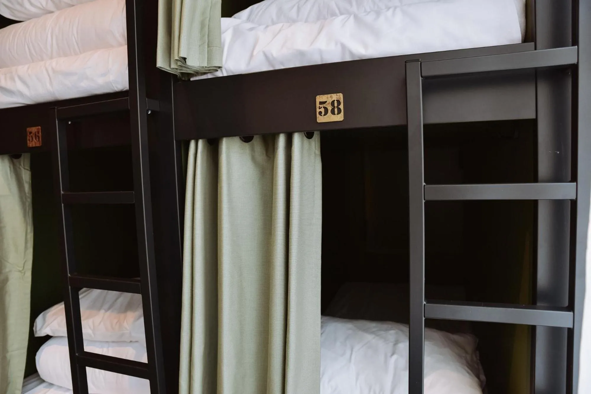 bunk bed, Bed in Durty Nelly's Inn