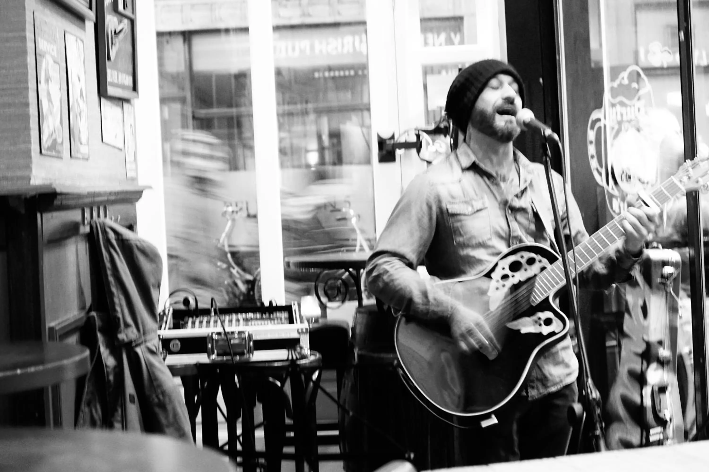 Lounge or bar in Durty Nelly's Inn