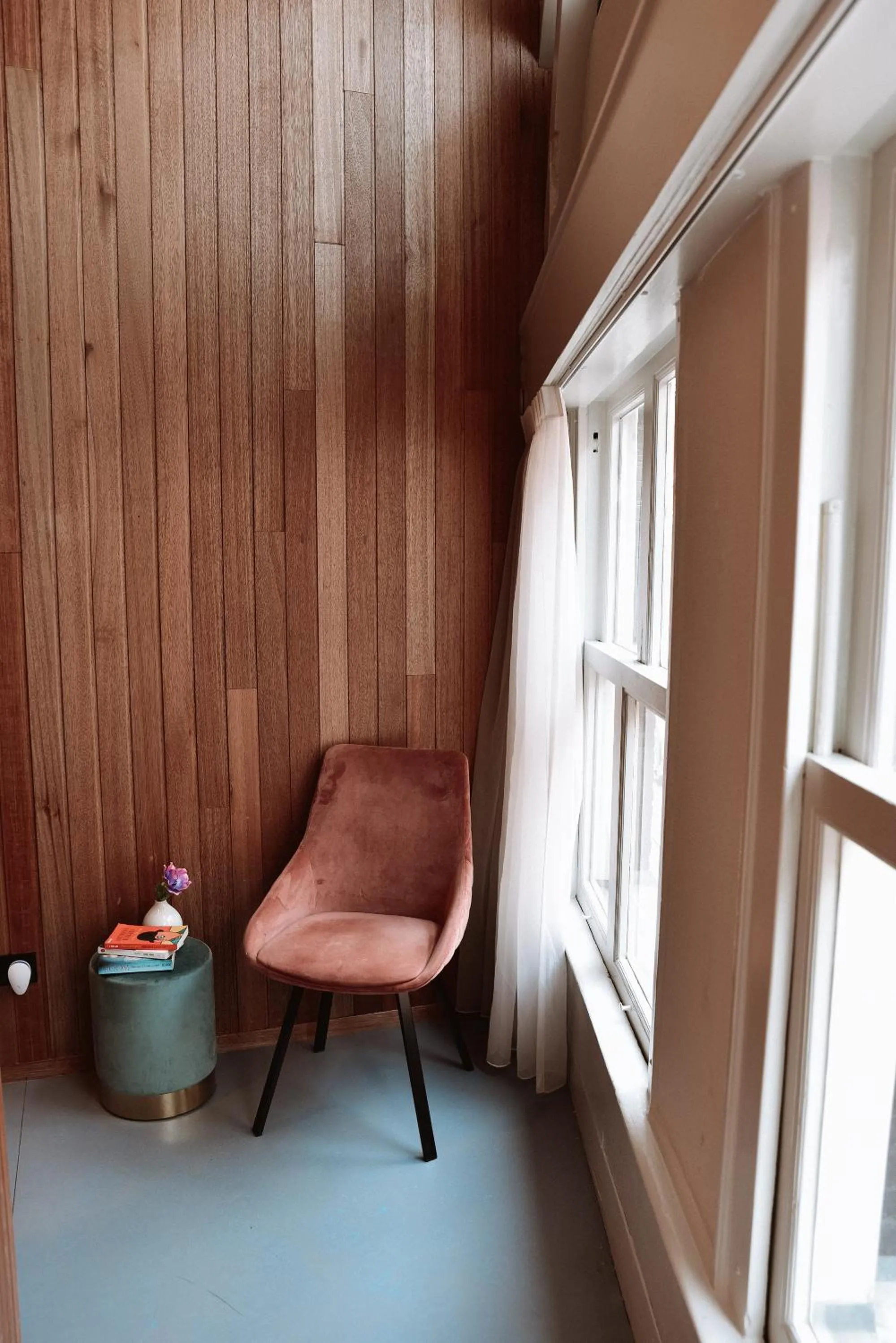 Seating area in Durty Nelly's Inn