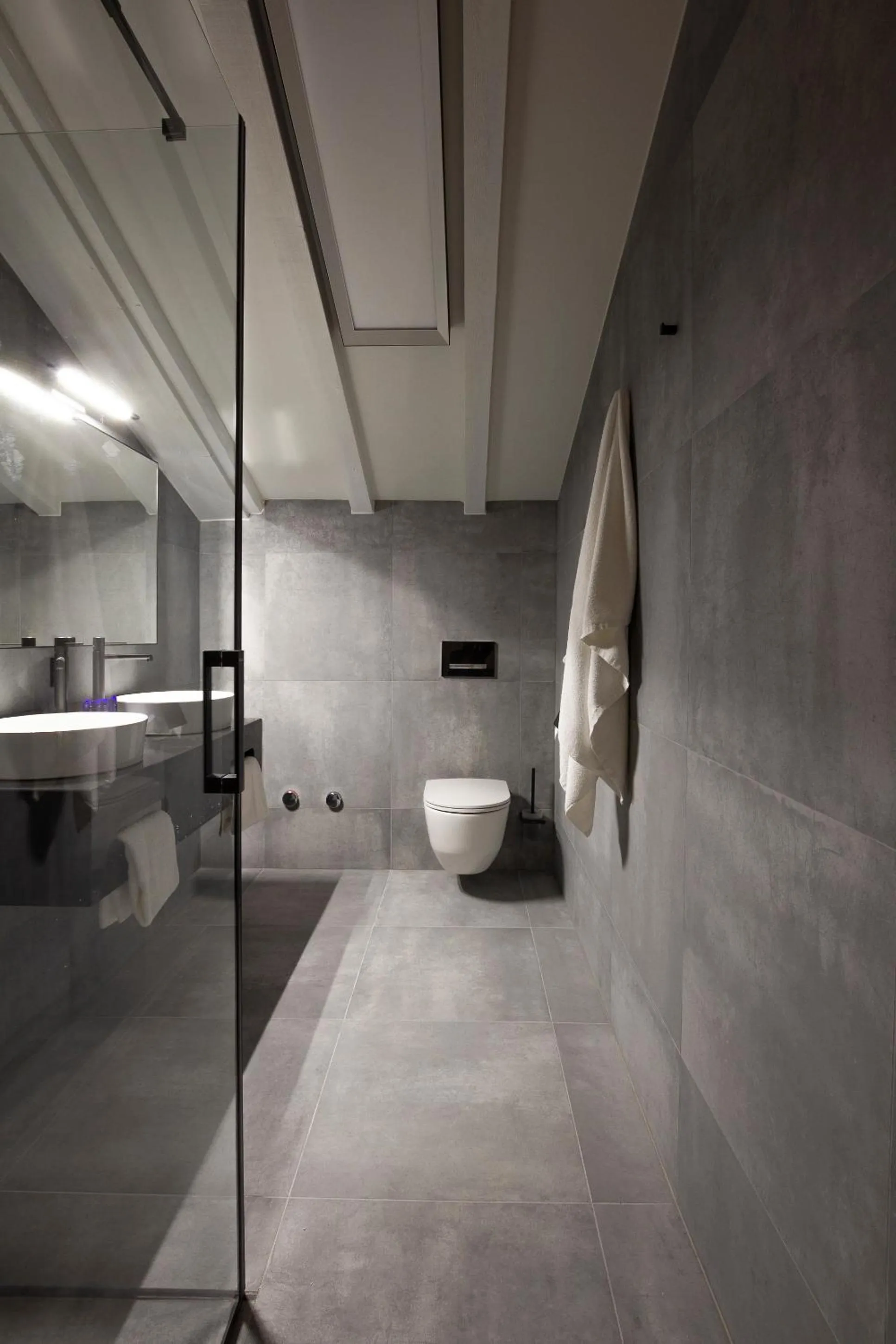 Bathroom in Shed HOTEL