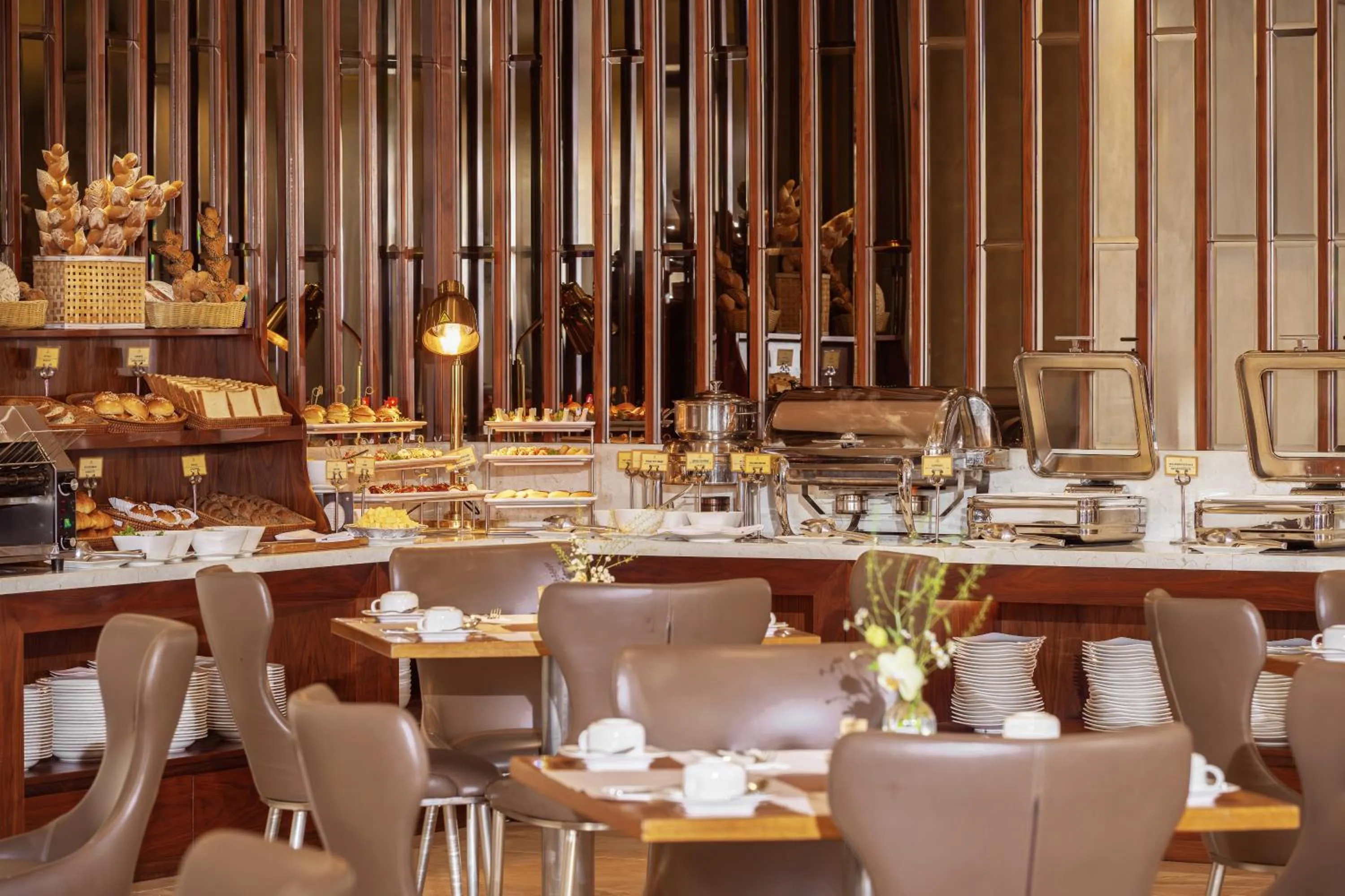 Breakfast in Orchids Saigon Hotel