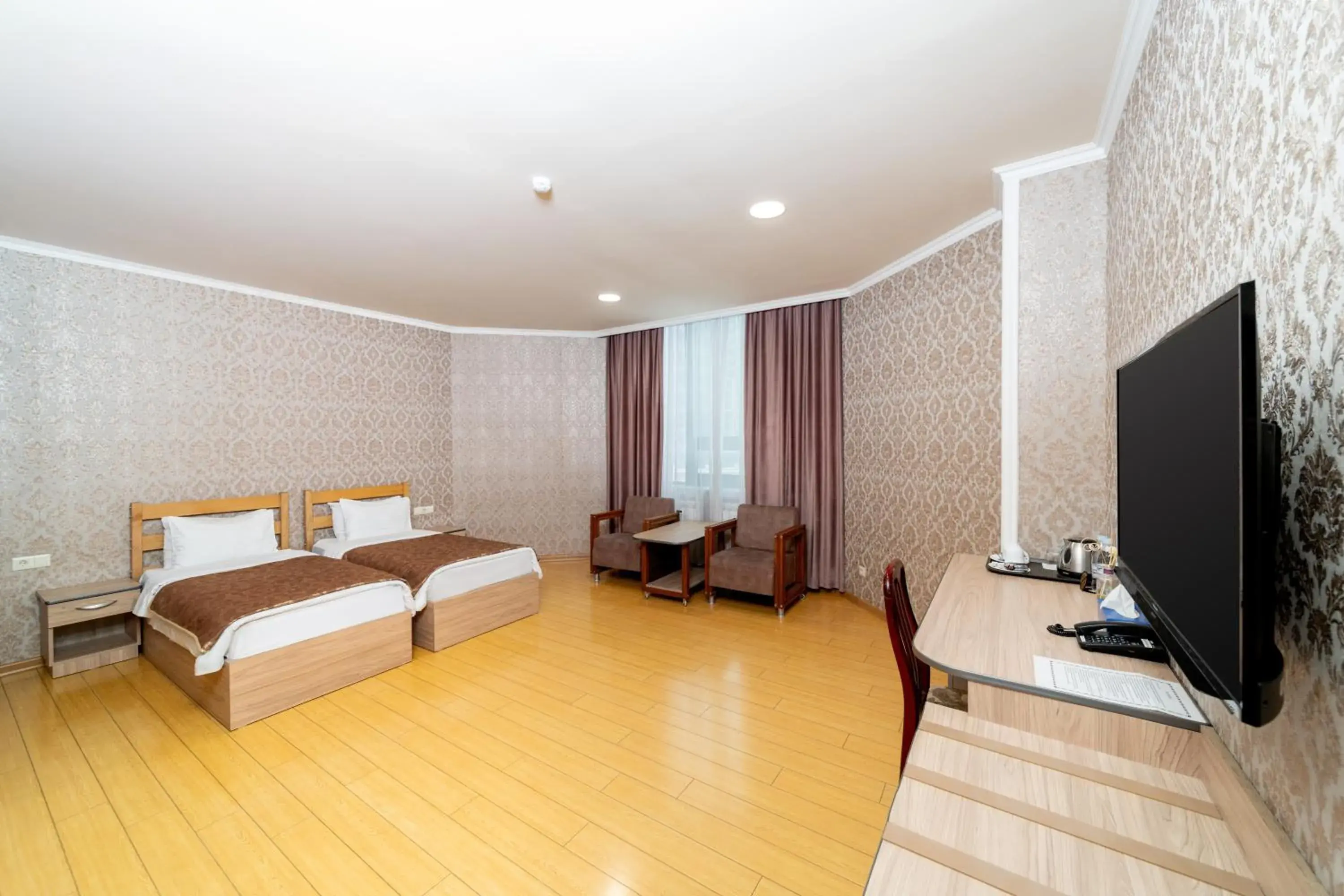 Large Twin Room in Inga Hotel Yerevan Large Twin Room in Inga Hotel Yerevan