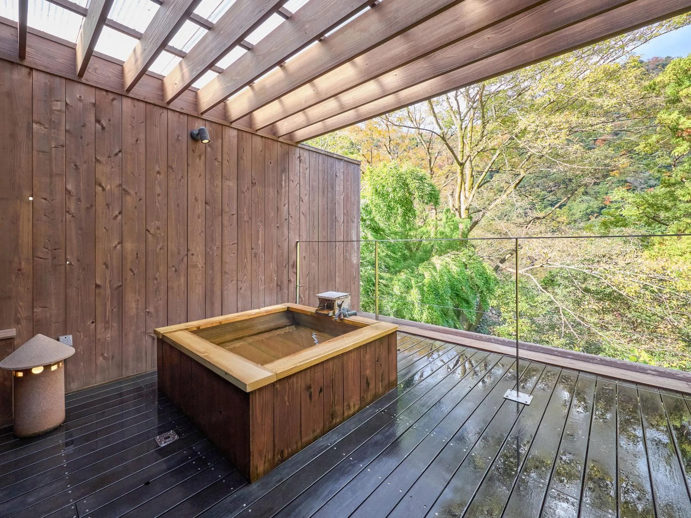 Hot Spring Bath in Seikansou