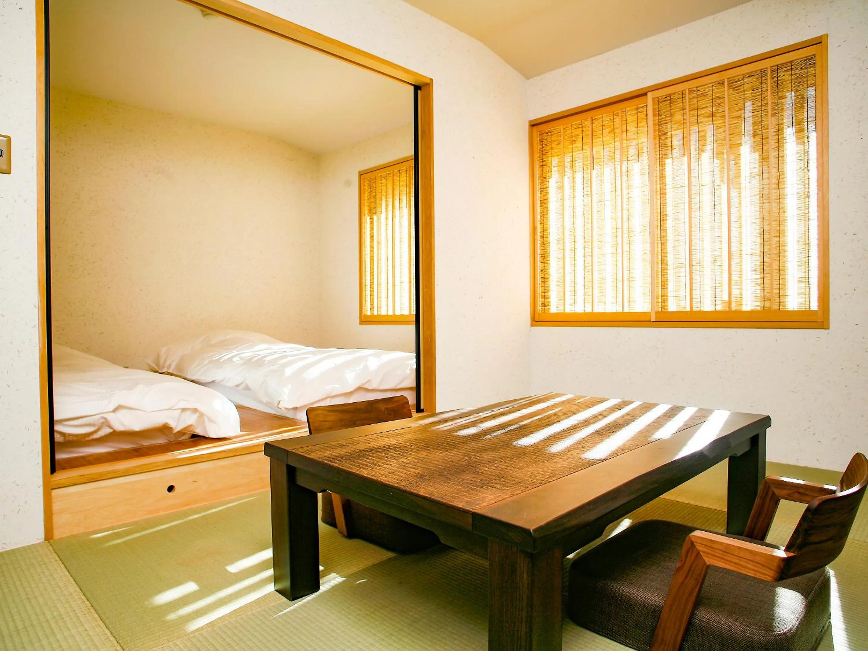 Photo of the whole room, Bed in Seikansou