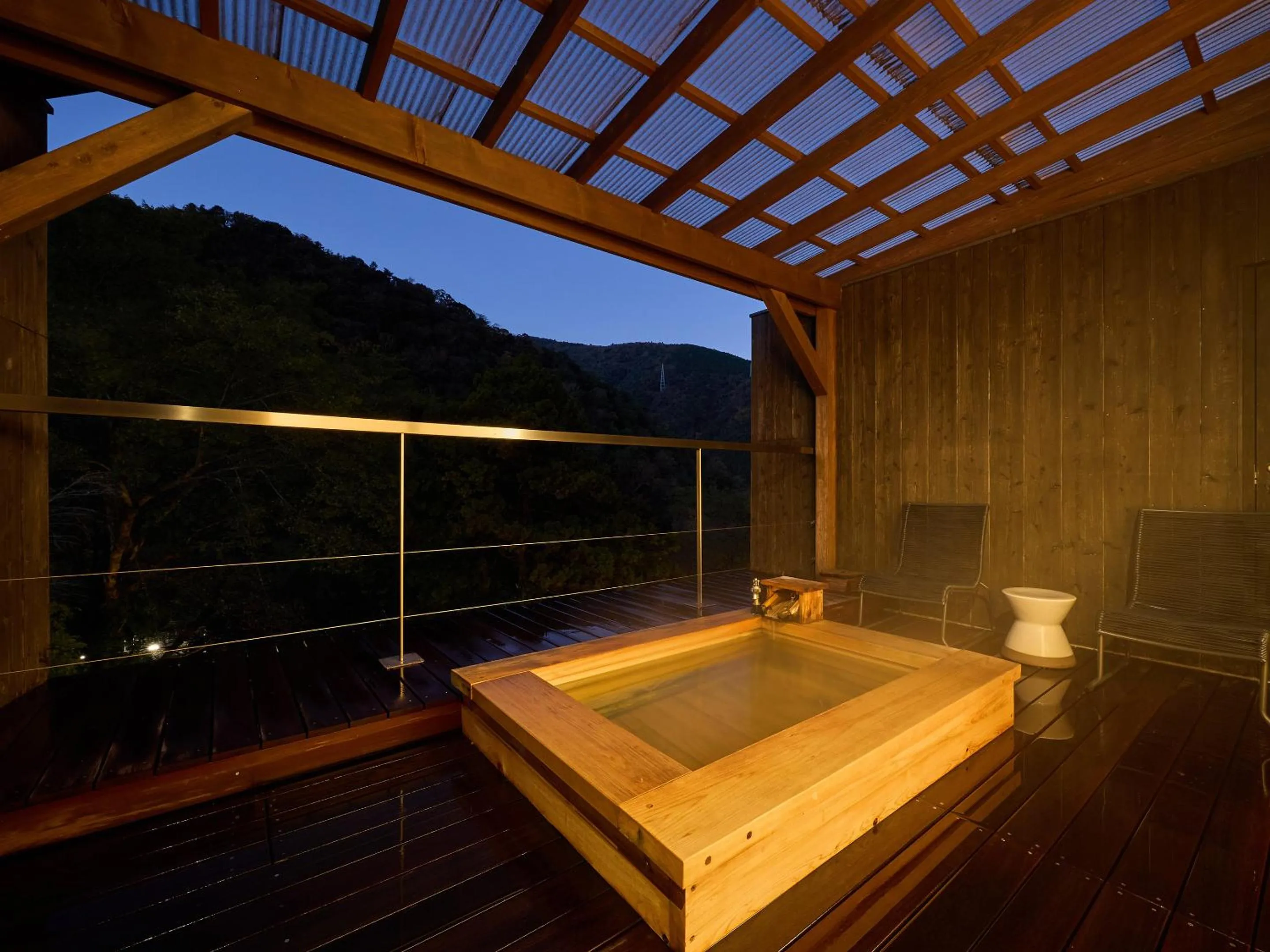 Hot Spring Bath in Seikansou