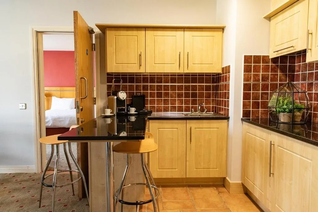 Lahinch Coast Hotel and Suites