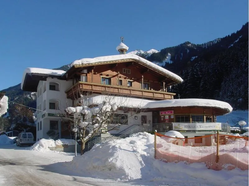 Winter in Hotel Gasthof Stoanerhof