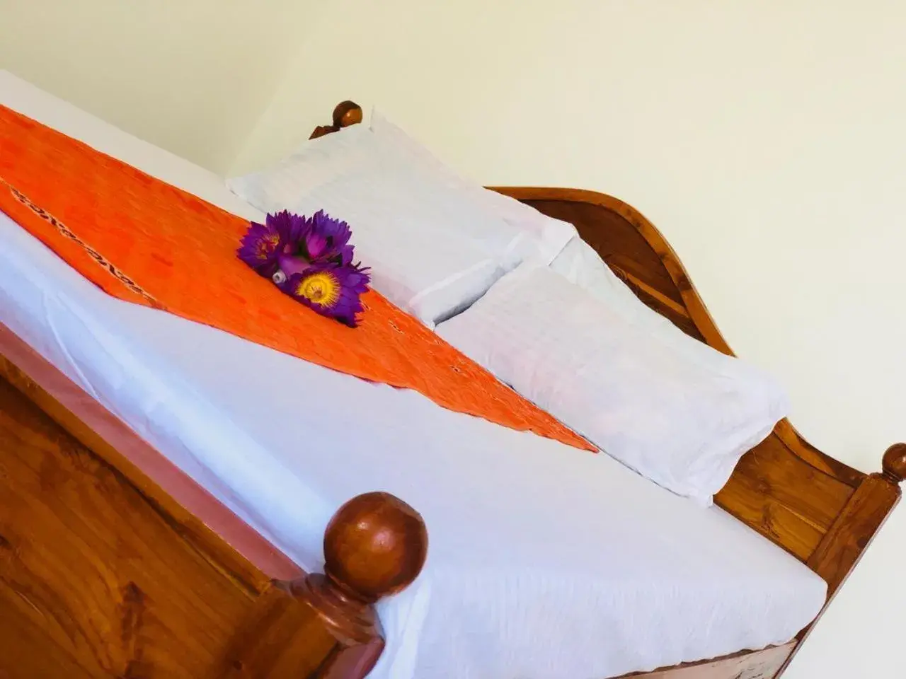 Deluxe Double Room - single occupancy in Samanala Resort Deluxe Double Room - single occupancy in Samanala Resort