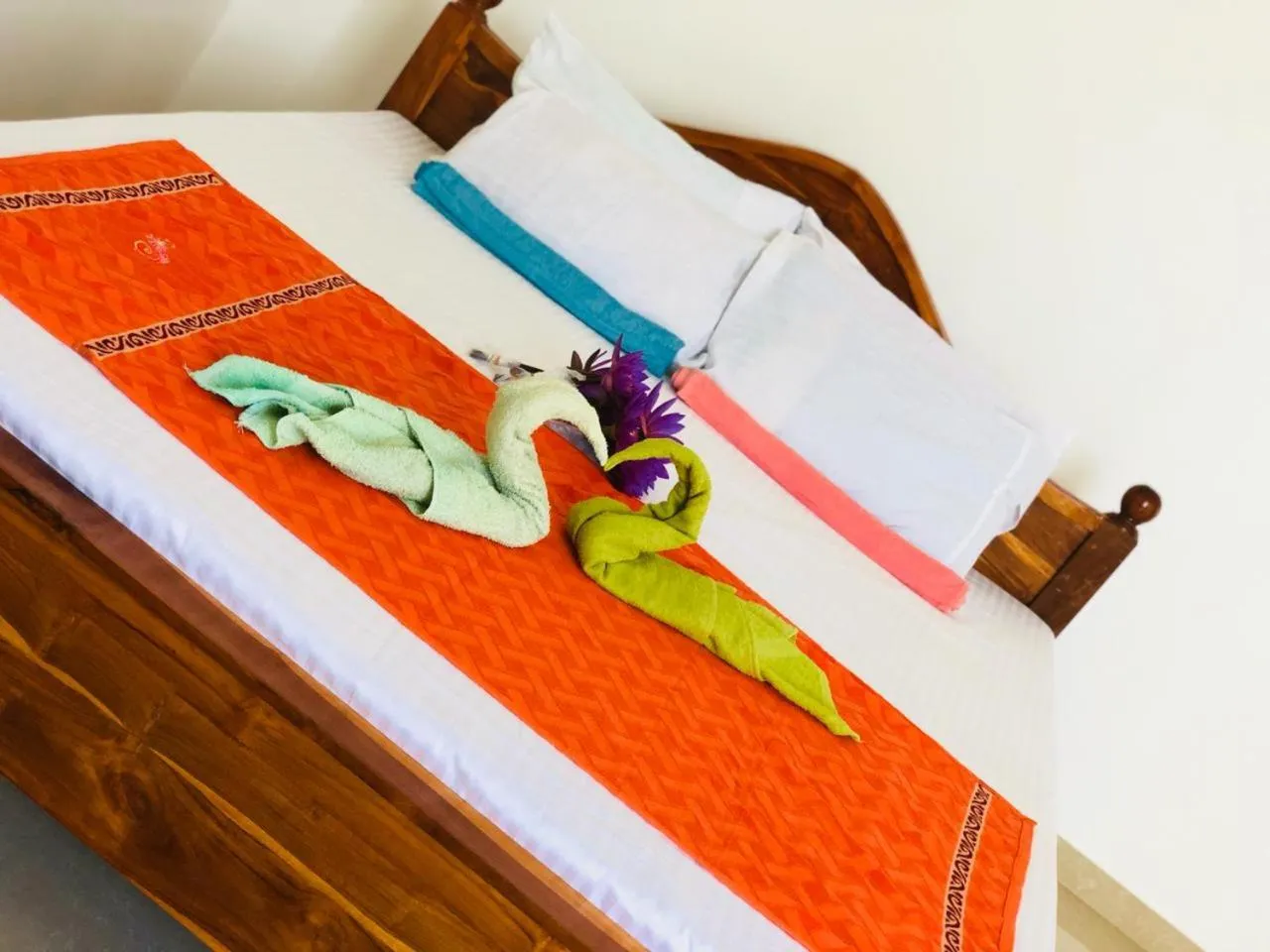 Bed in Samanala Resort