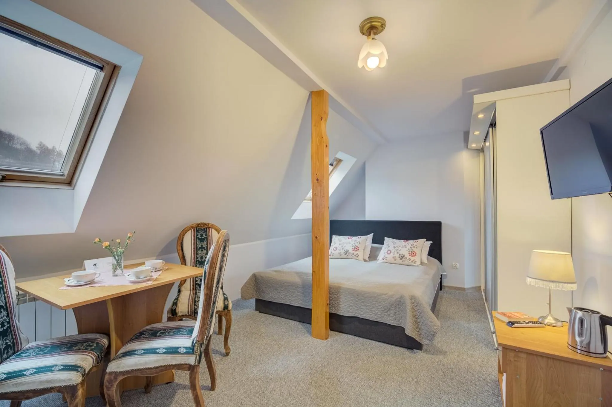 Bedroom, Bed in Willa Karla