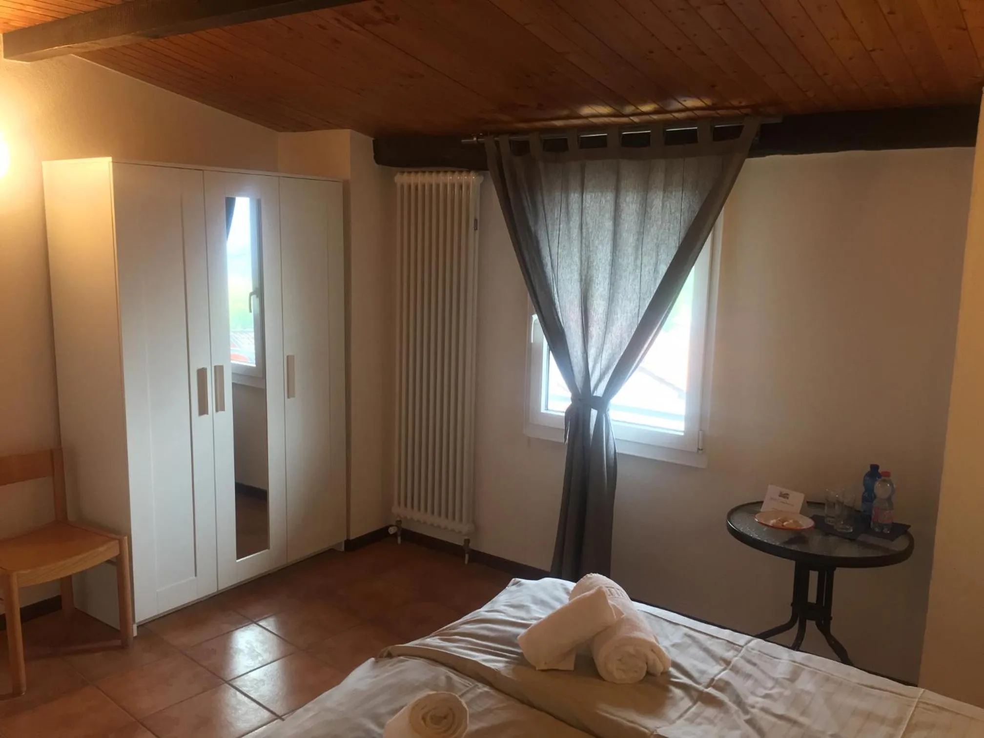 Photo of the whole room in Albergo Ristorante Belcantone