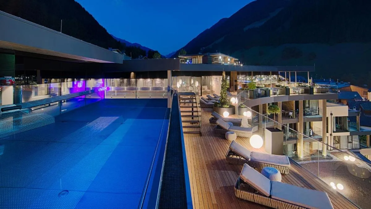 Swimming pool in Amonti Wellnessresort