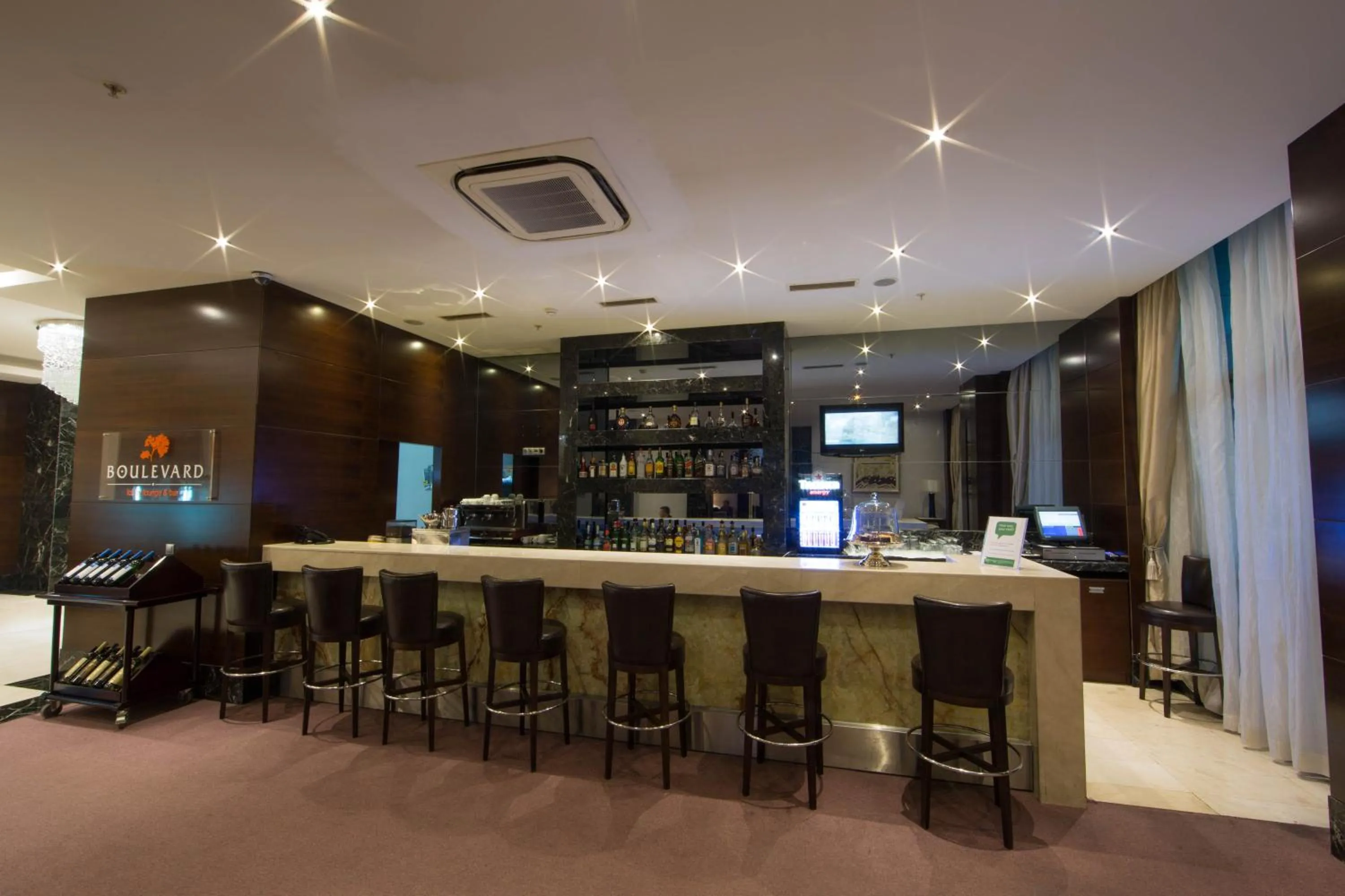 Lounge or bar in Qafqaz Baku City Hotel & Residences