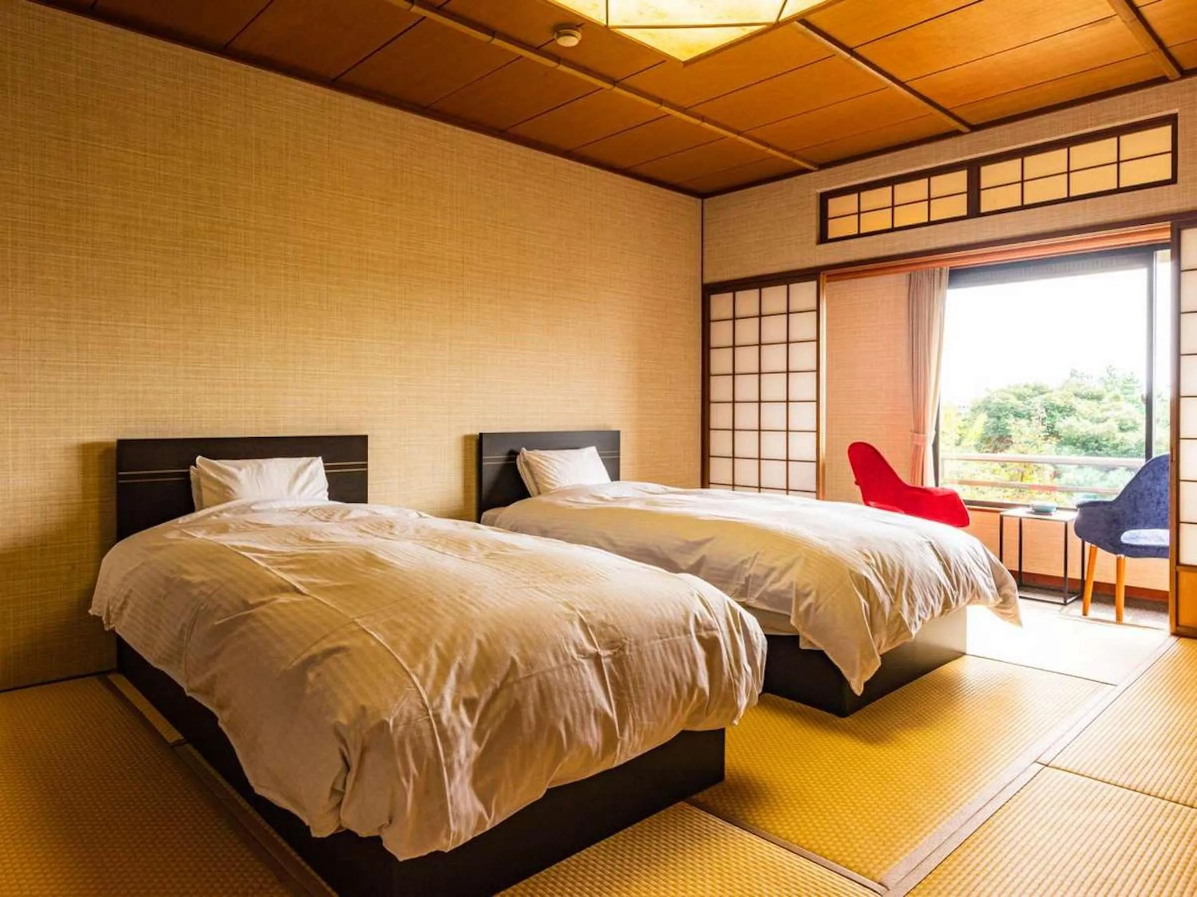 Photo of the whole room, Bed in Awara Onsen Minoya Taiheikaku