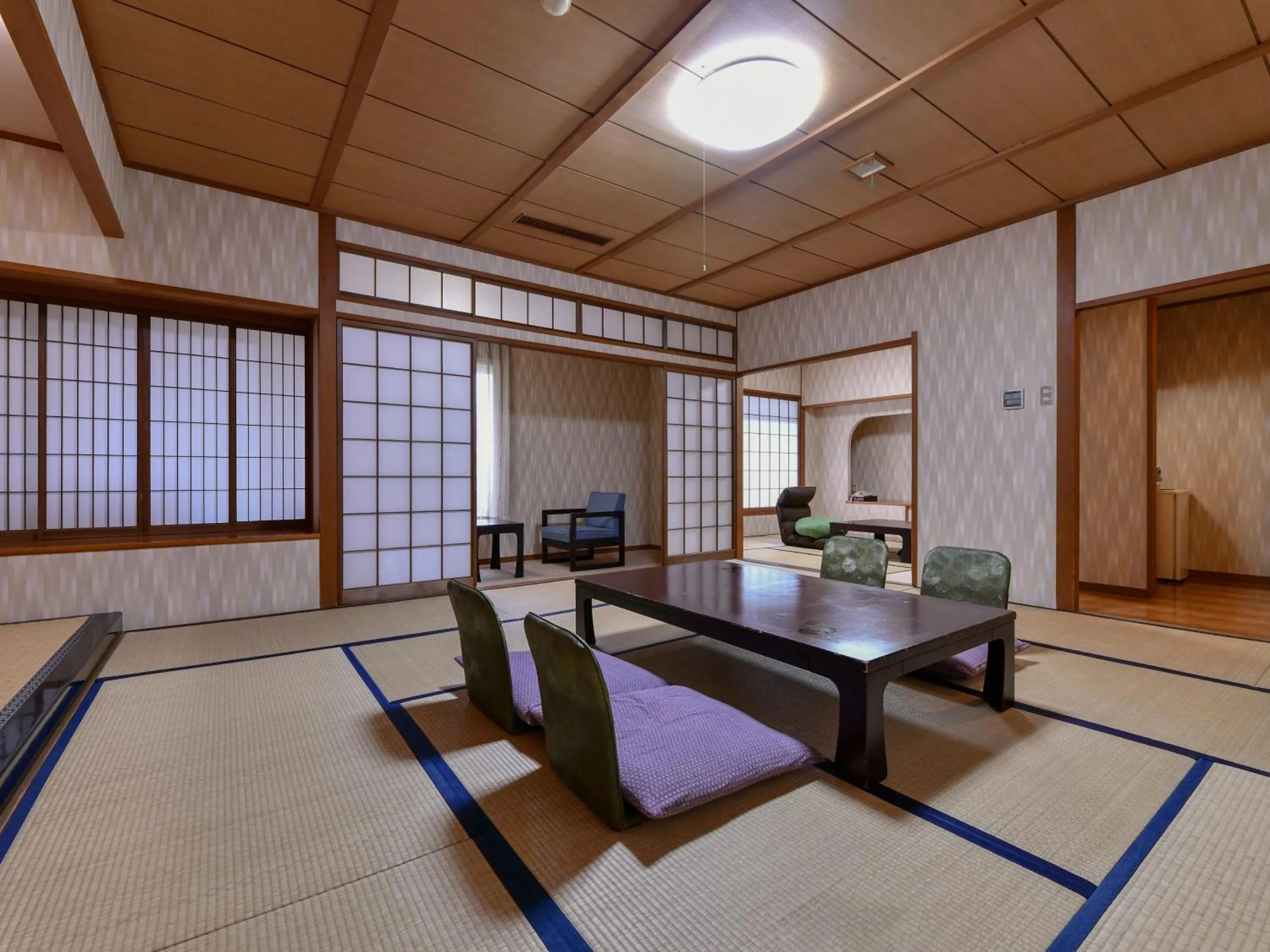 Photo of the whole room in Awara Onsen Minoya Taiheikaku