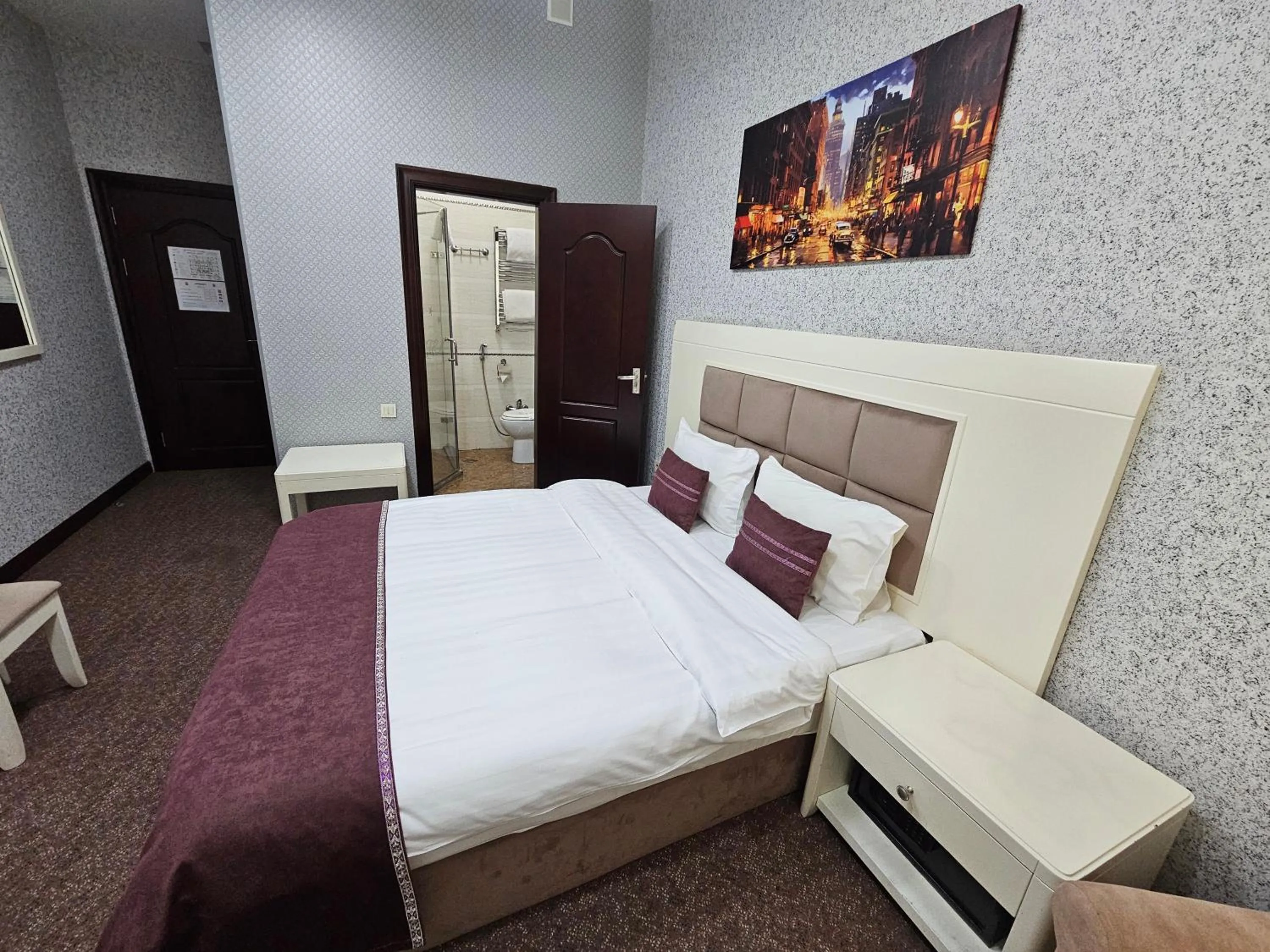 Photo of the whole room, Bed in Safran Hotel