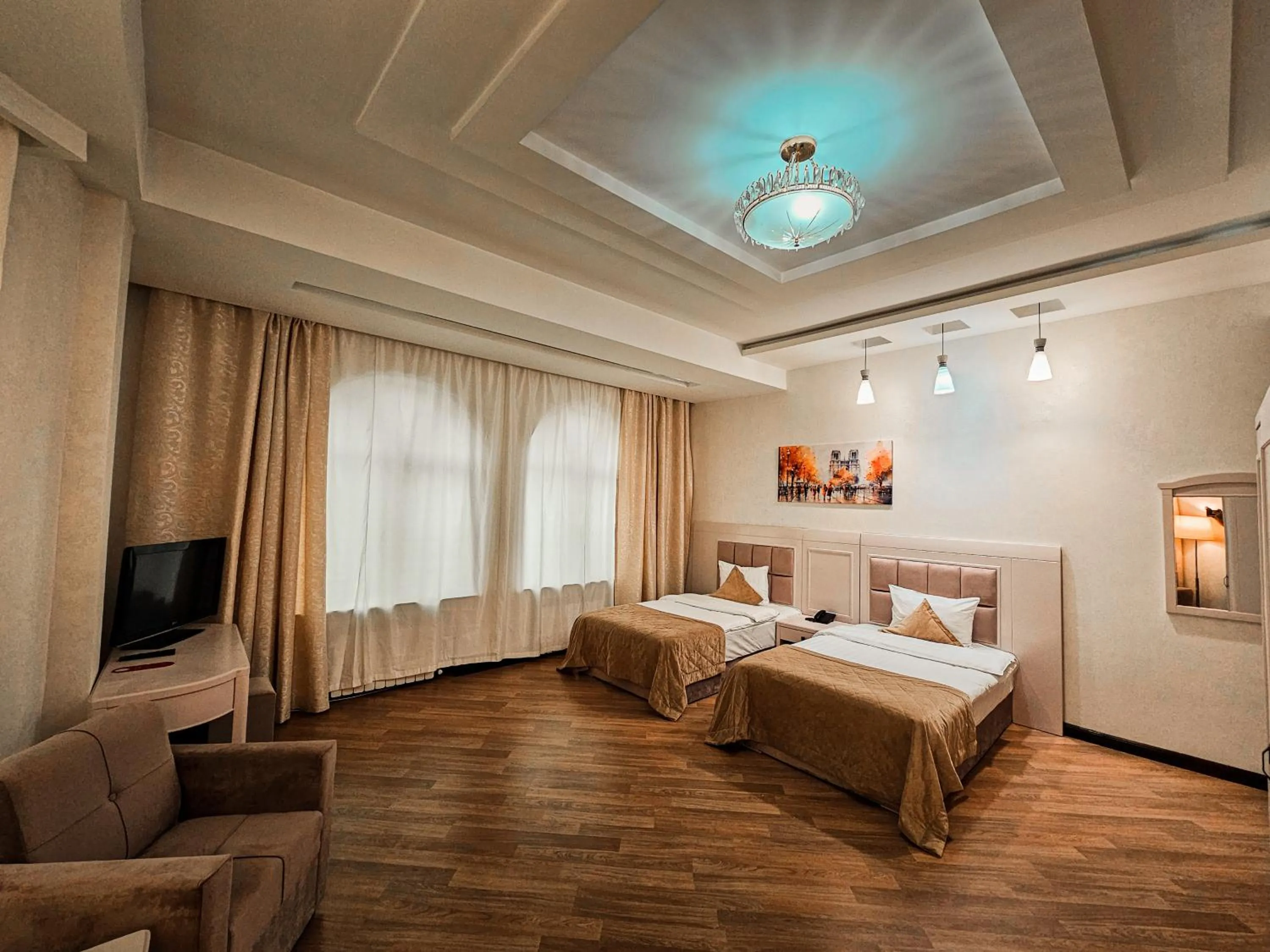 Photo of the whole room, Bed in Safran Hotel