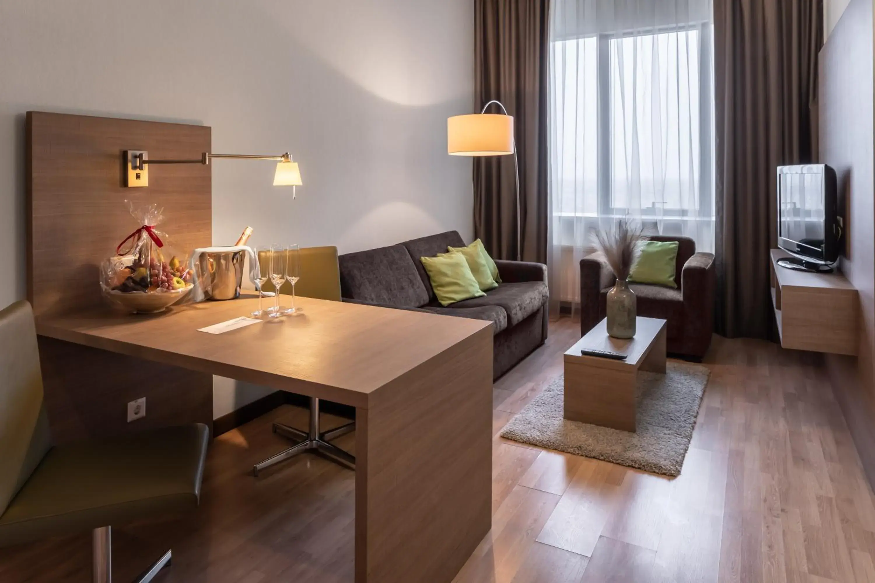 Two-Bedroom Apartment in Ramada Encore Kyiv Two-Bedroom Apartment in Ramada Encore Kyiv