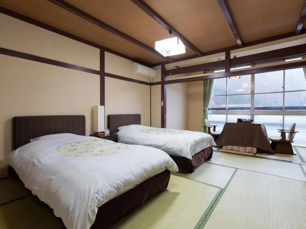 Photo of the whole room, Bed in Sakadojo