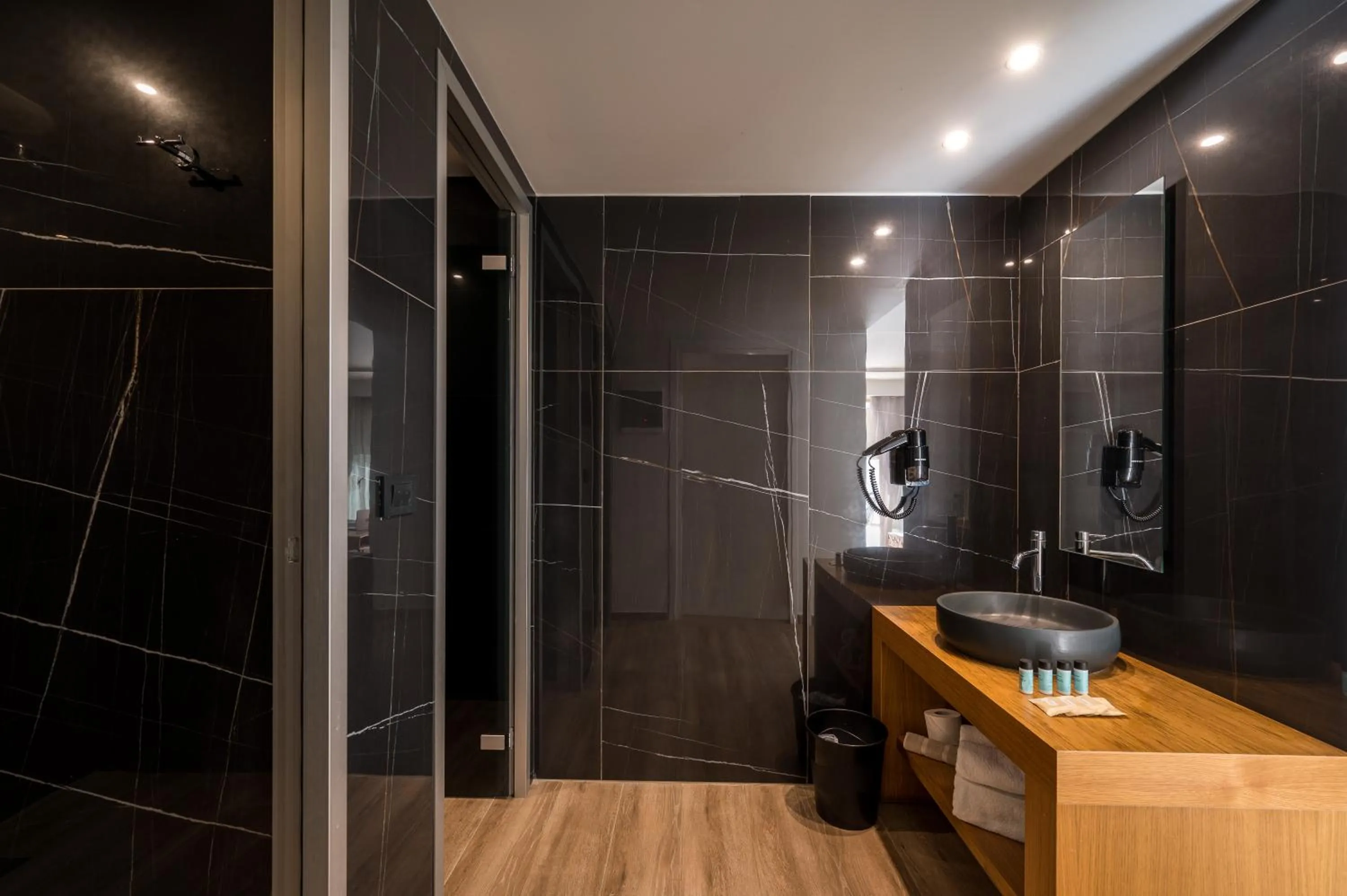 Meropi Hotel & Apartments