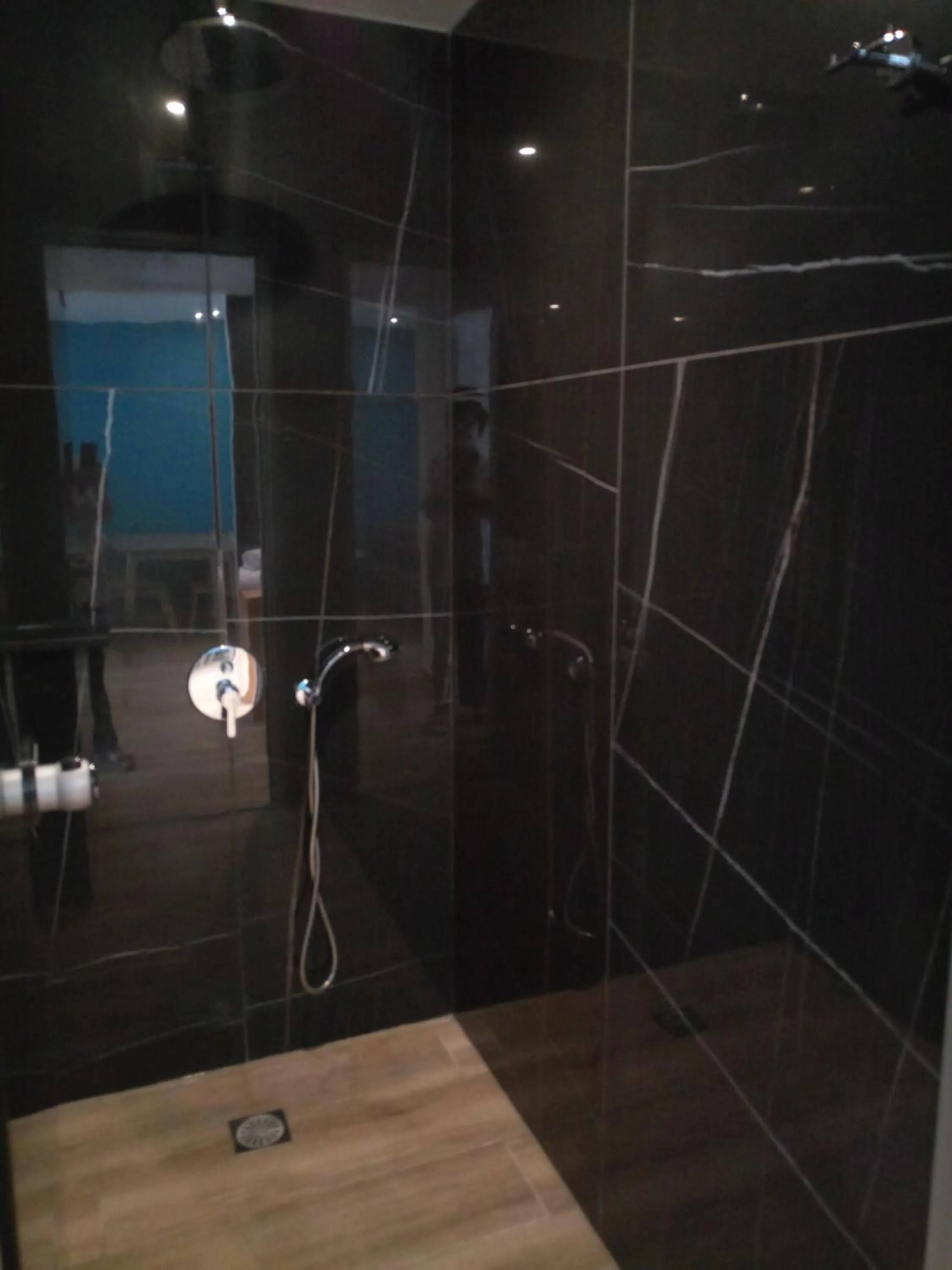 Shower in Meropi Hotel & Apartments