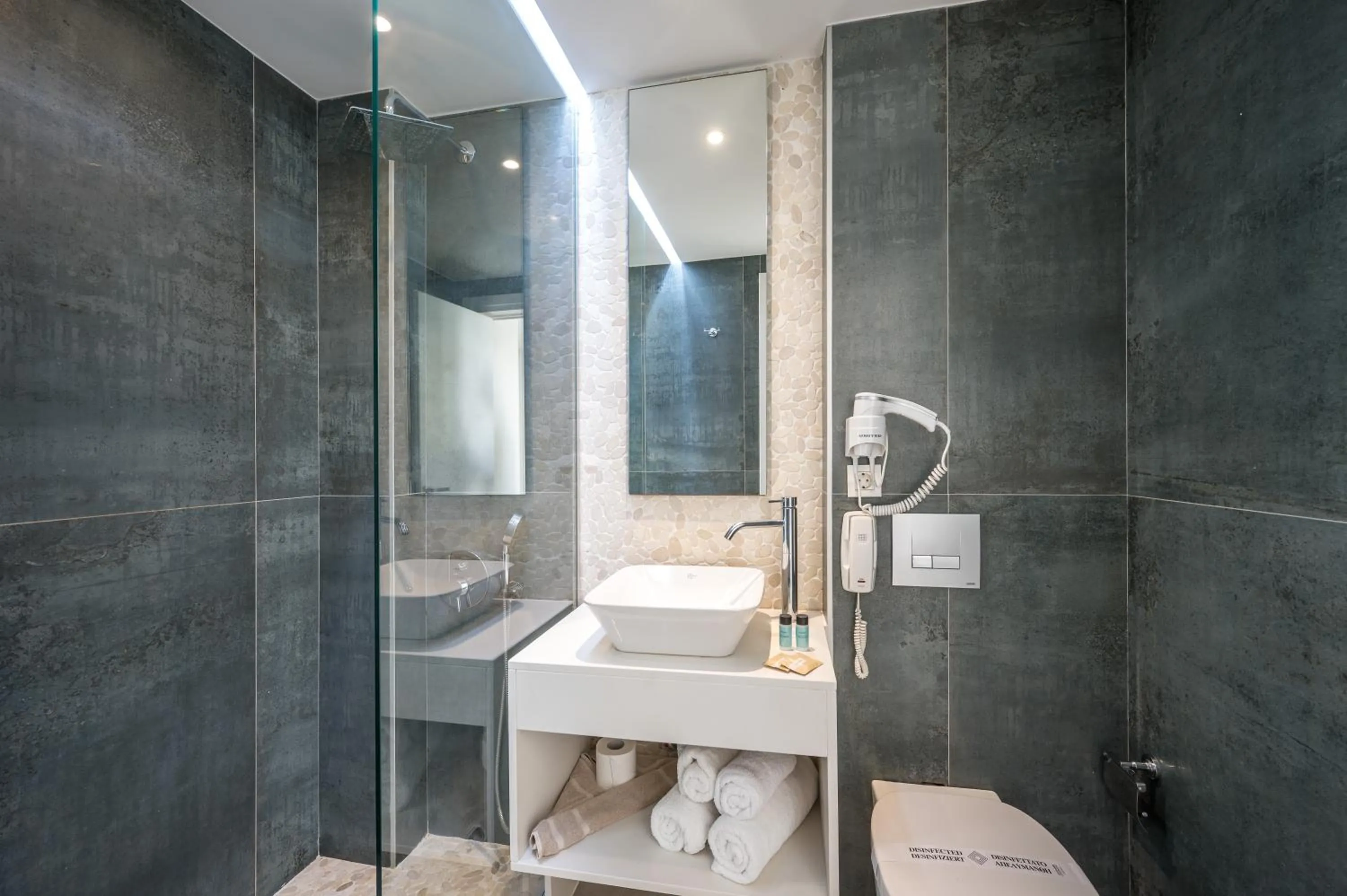 Meropi Hotel & Apartments