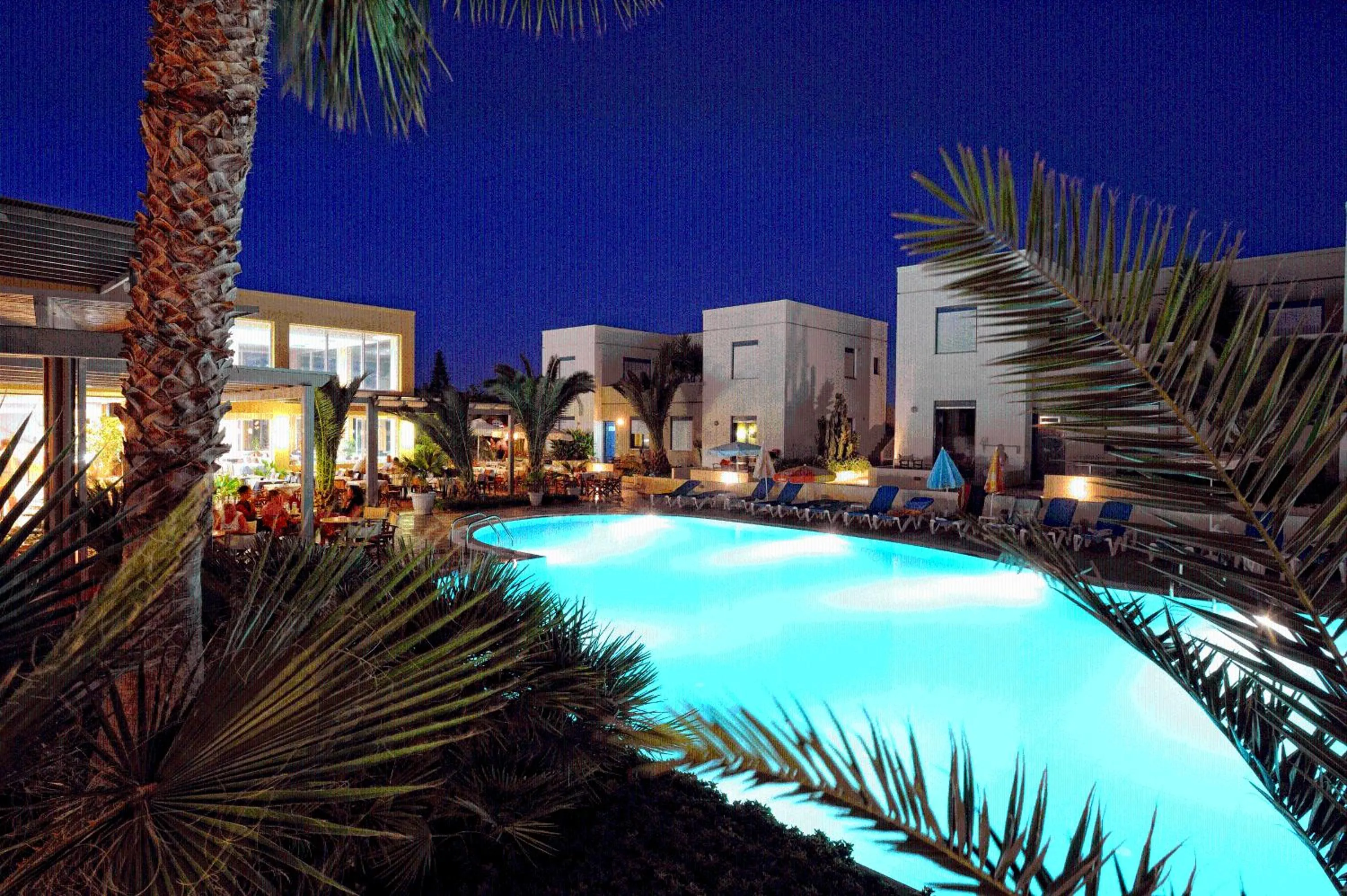 Swimming pool in Meropi Hotel & Apartments