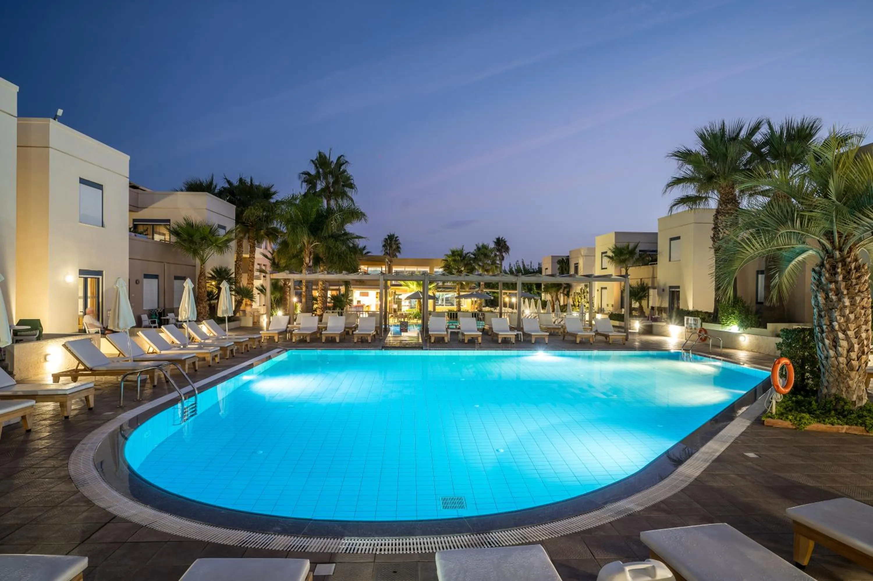 Meropi Hotel & Apartments