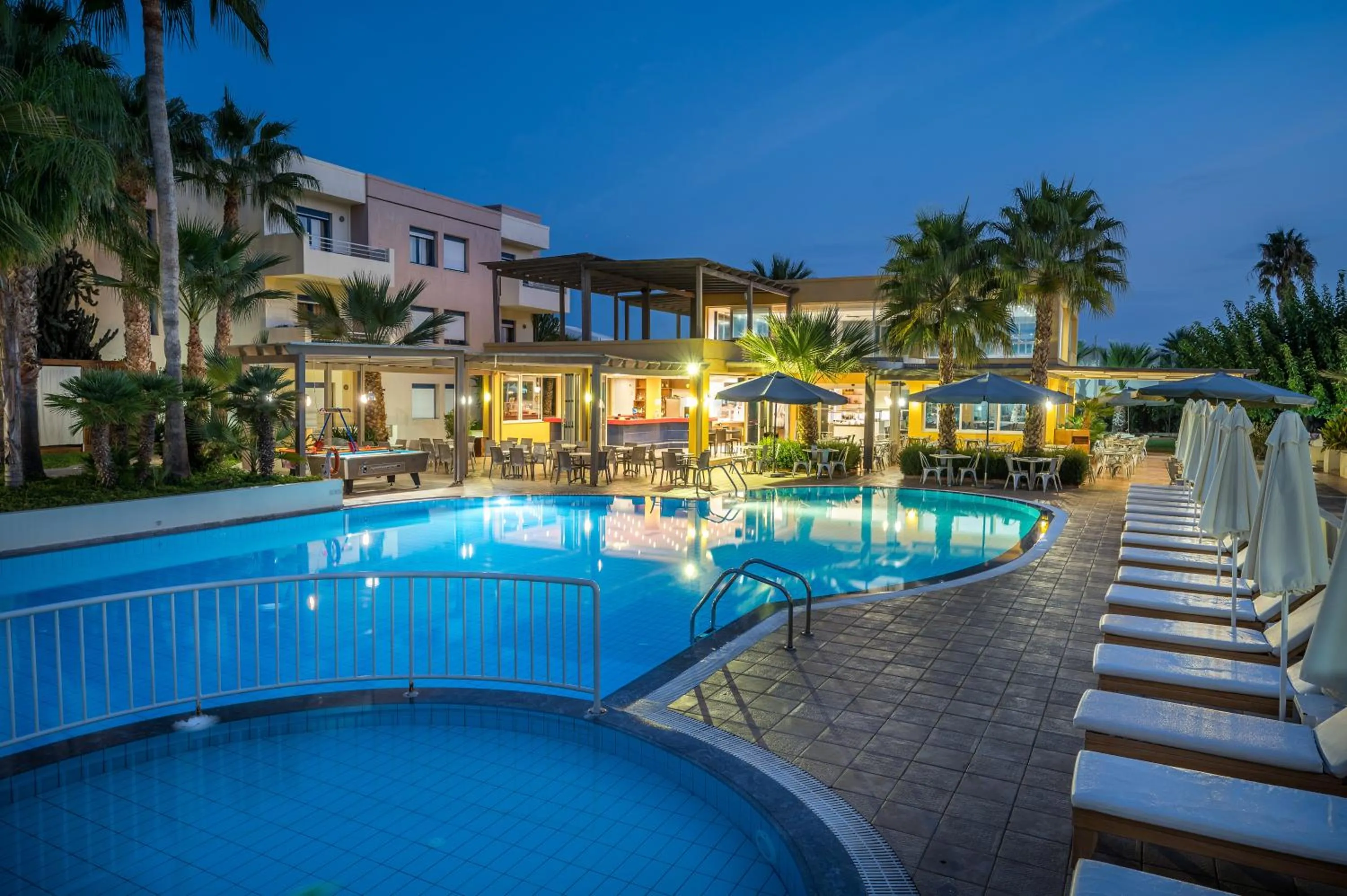 Meropi Hotel & Apartments