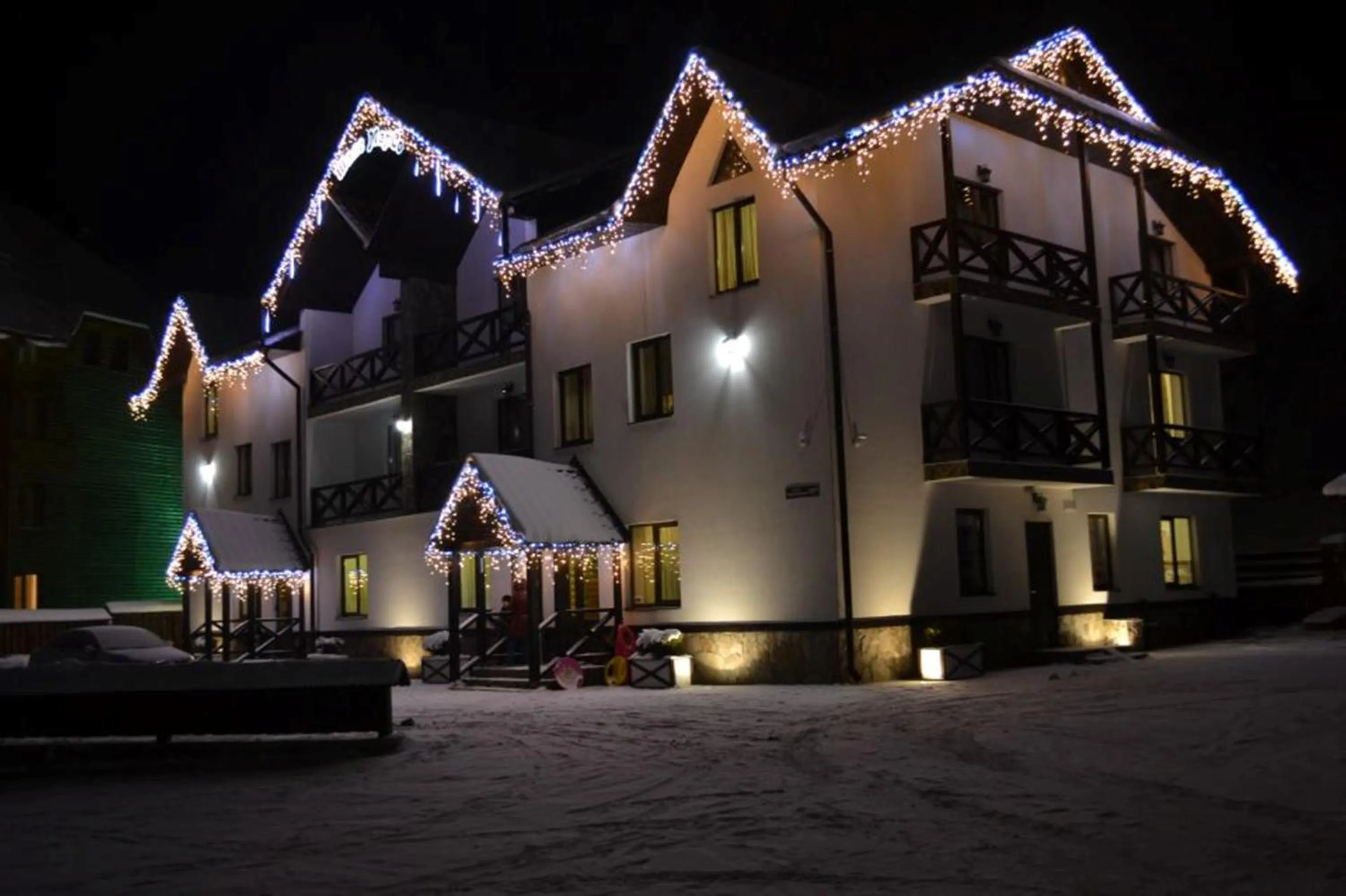 Property building in Villa Shale MarSo