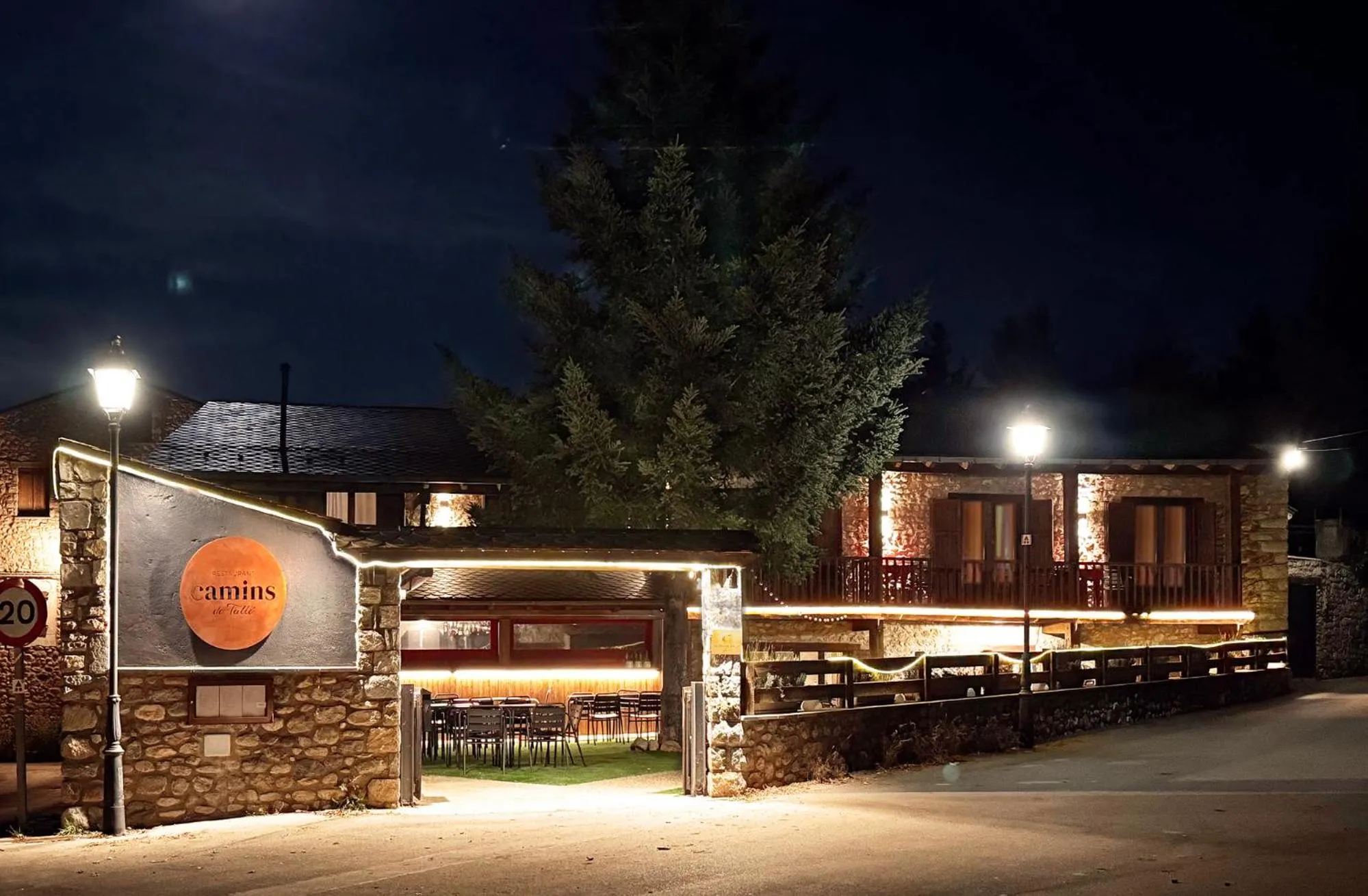 Property building in Hotel Cal Rei de Talló